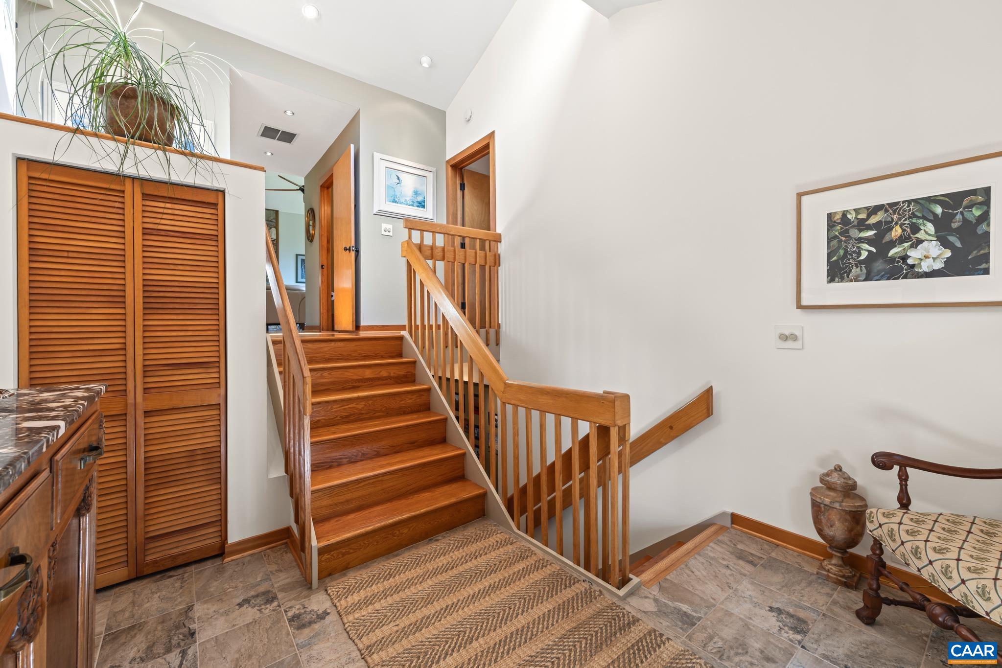 456 ROBERTS MOUNTAIN RD
