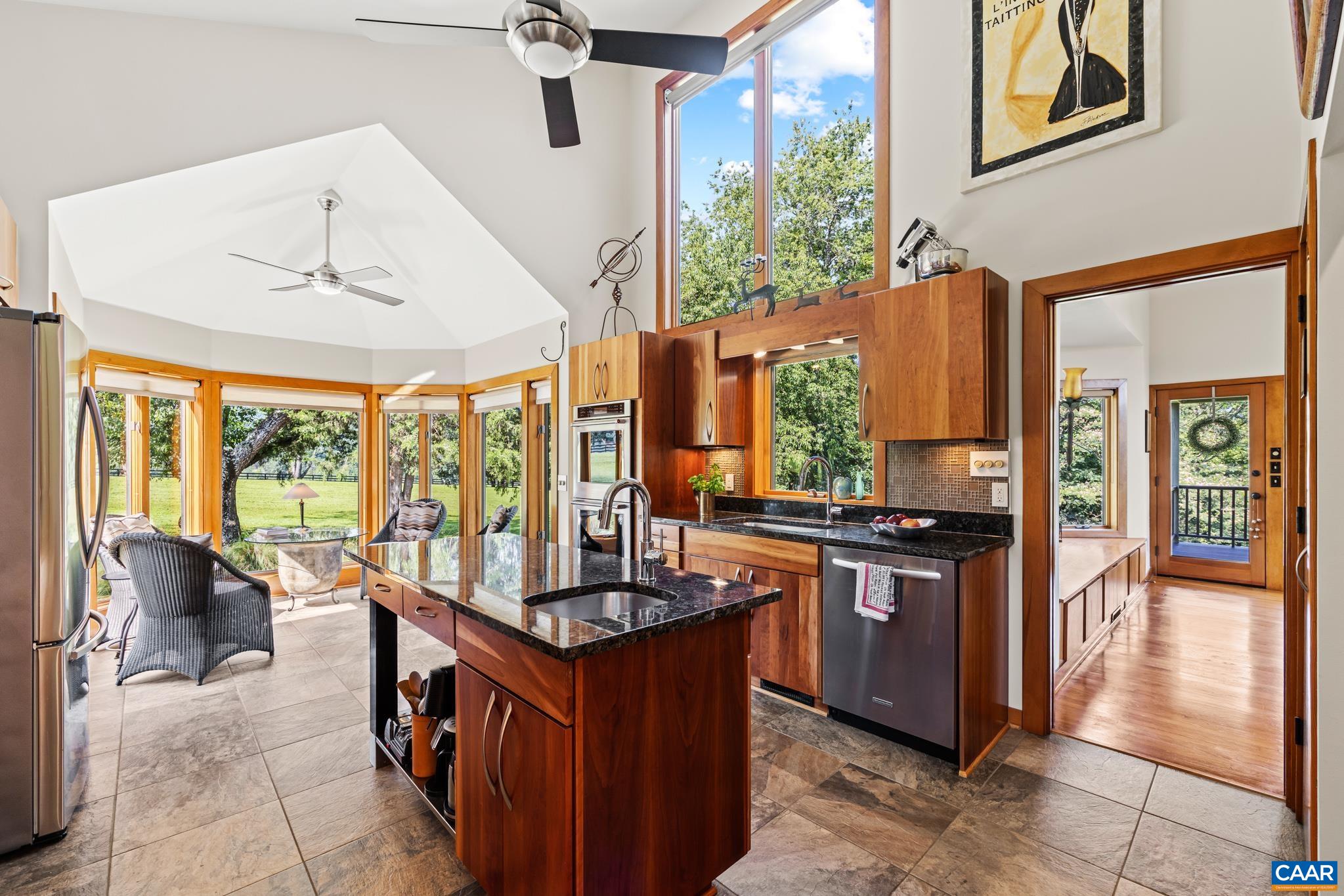 456 ROBERTS MOUNTAIN RD