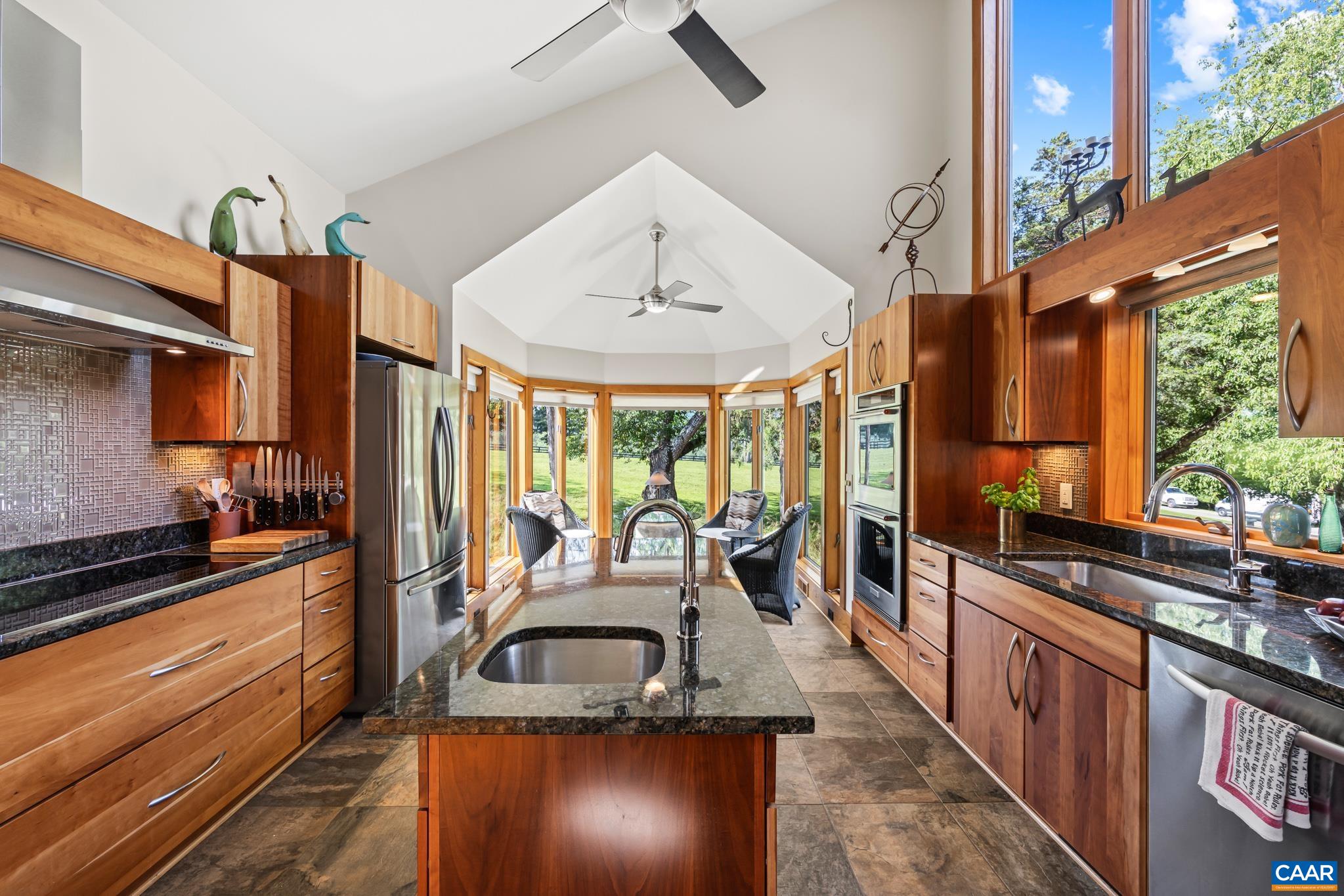 456 ROBERTS MOUNTAIN RD