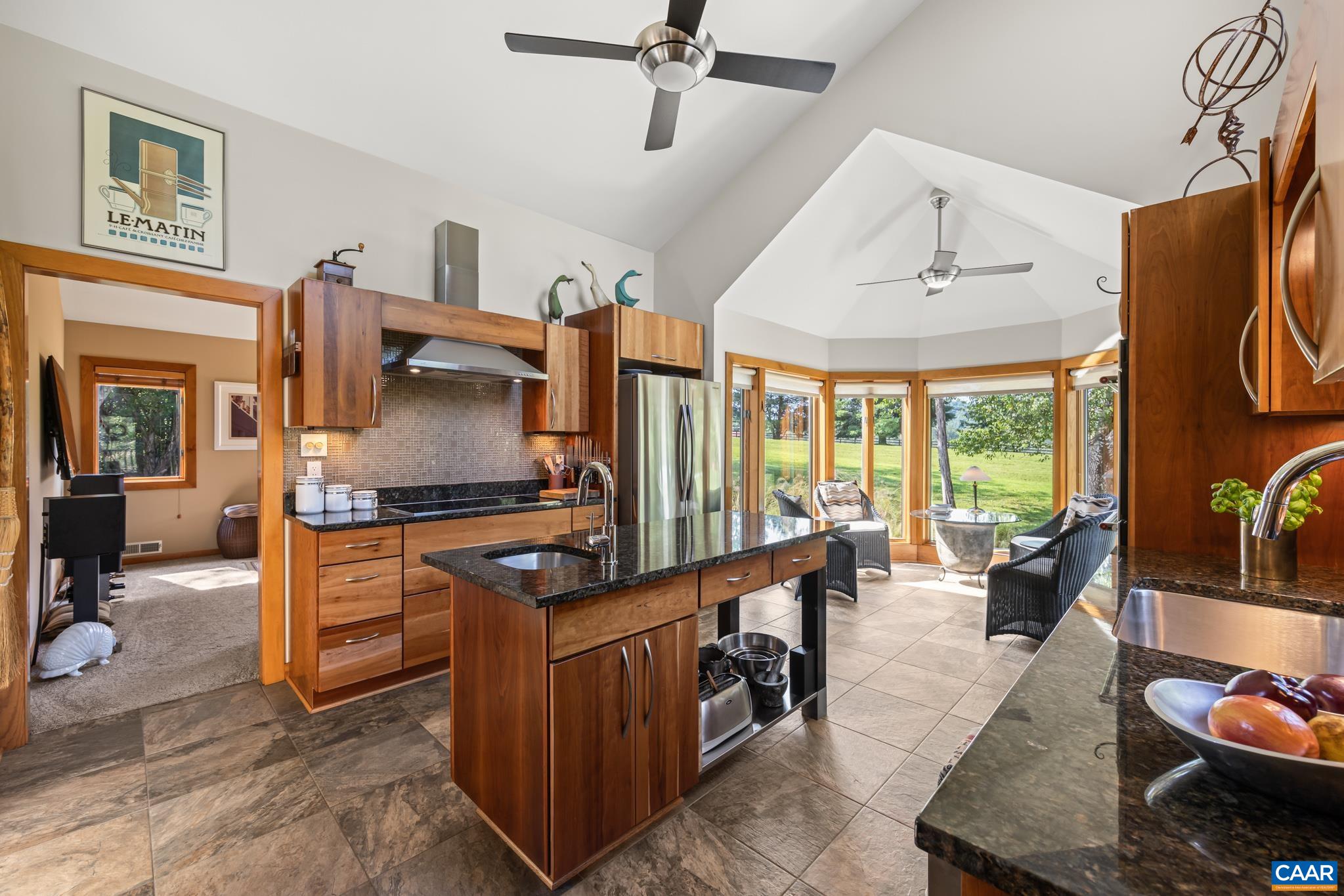 456 ROBERTS MOUNTAIN RD