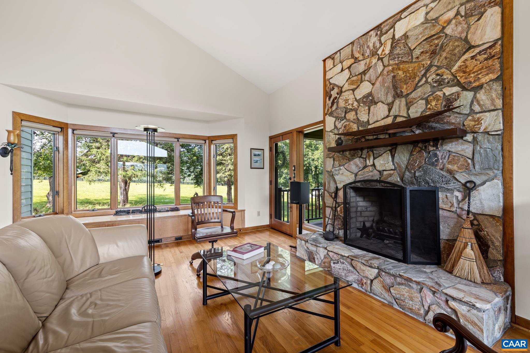 456 ROBERTS MOUNTAIN RD