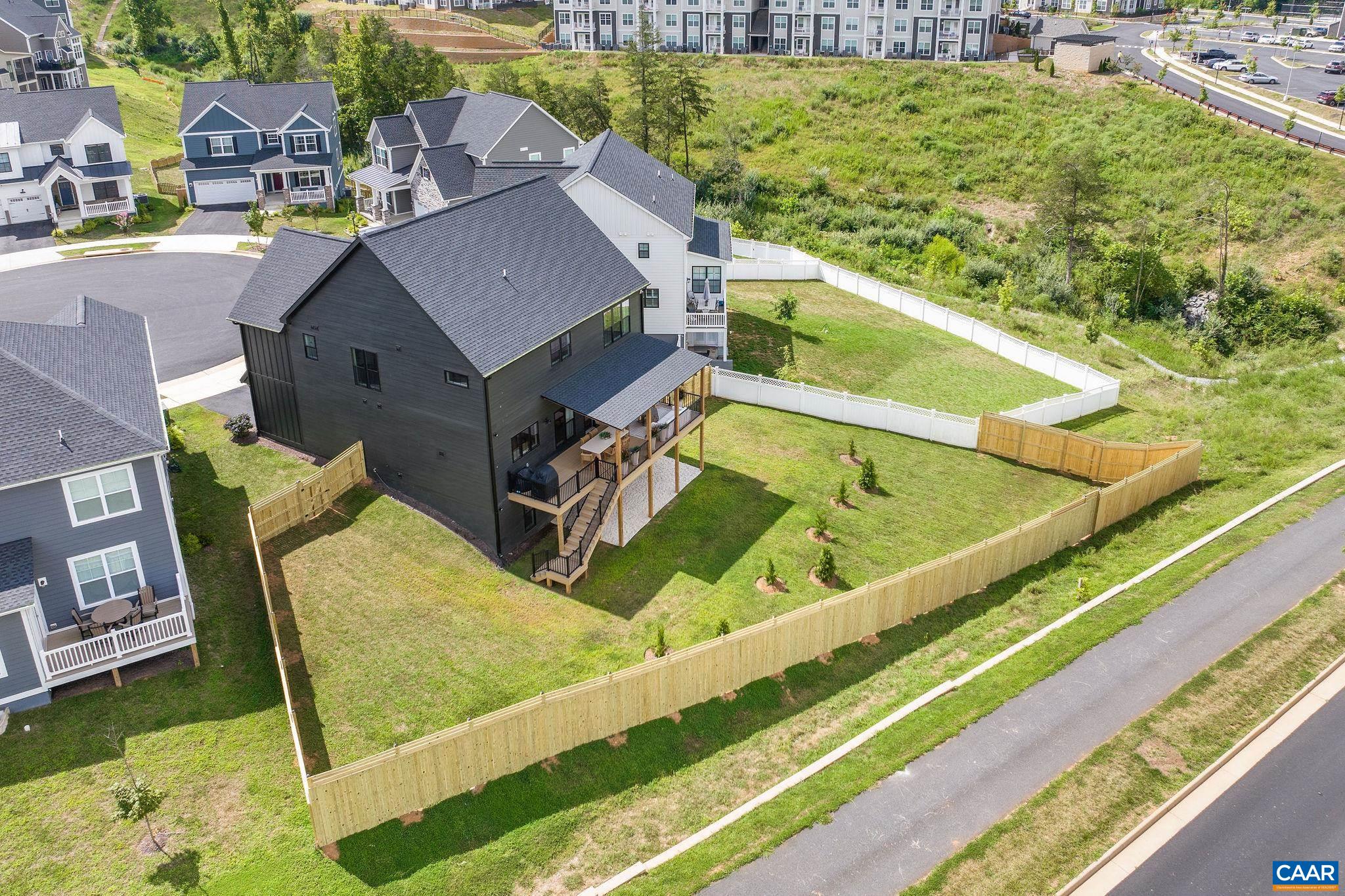 3706 THICKET RUN PL