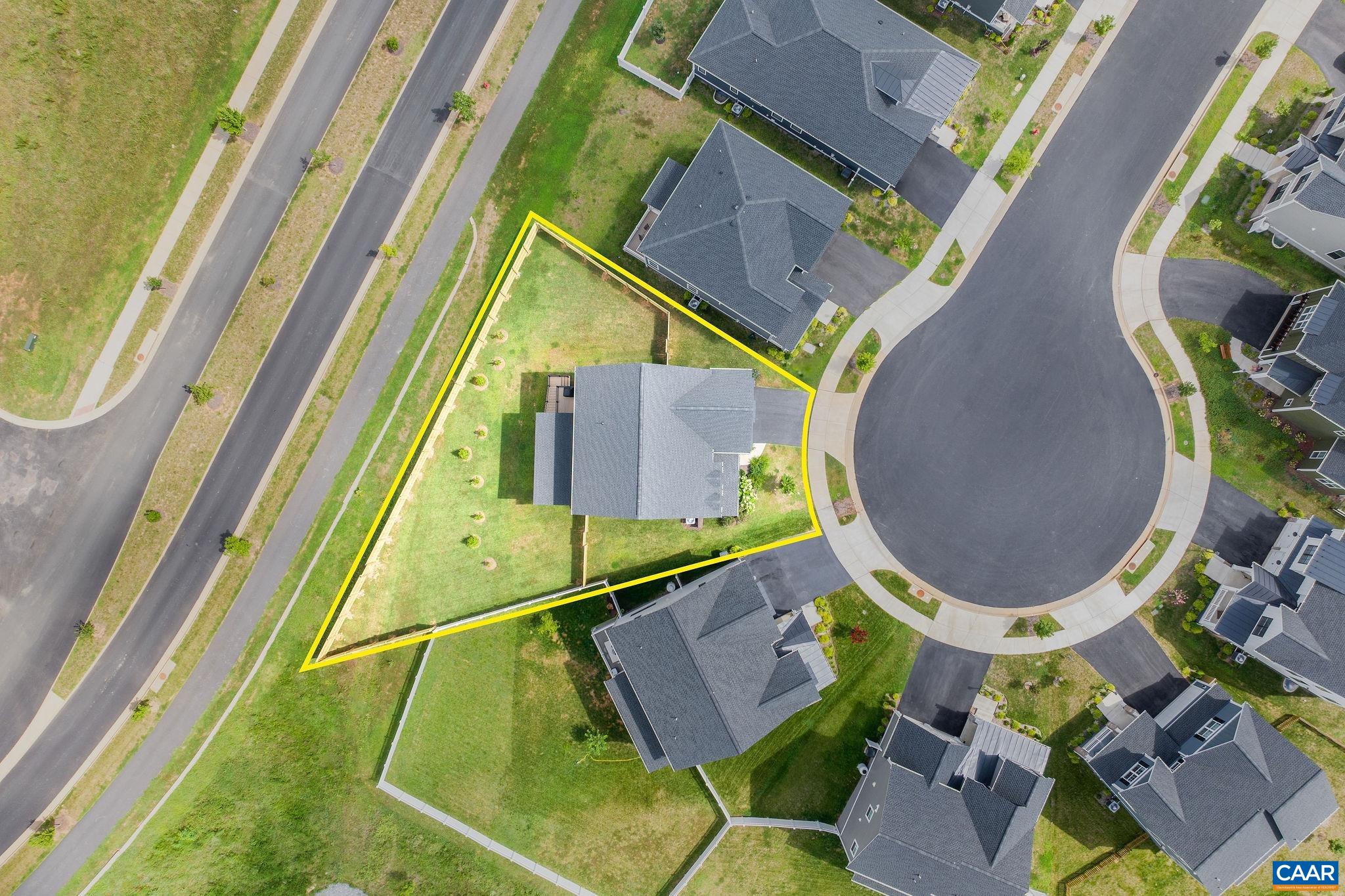 3706 THICKET RUN PL