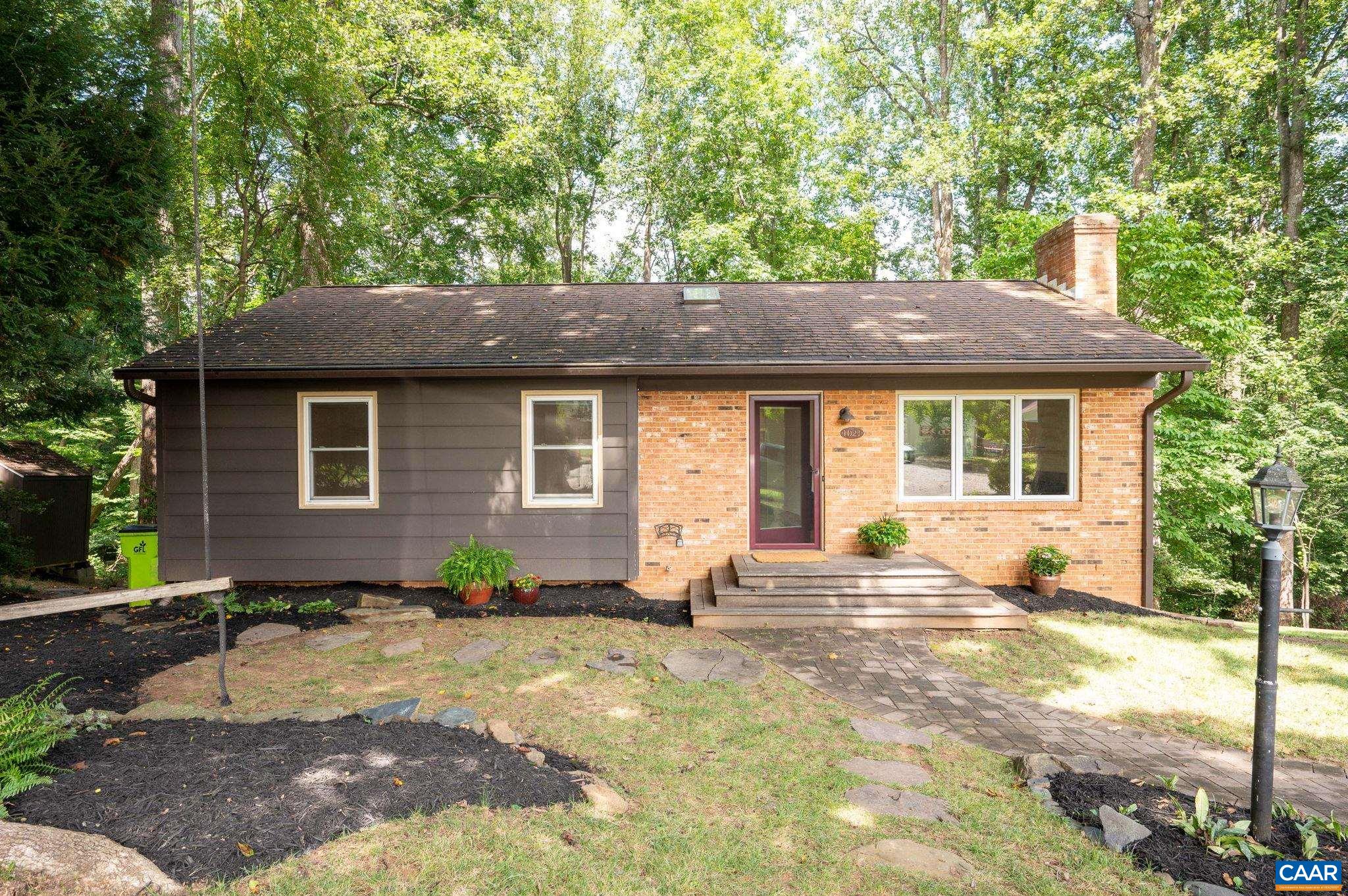 1021 GLENDALE RD