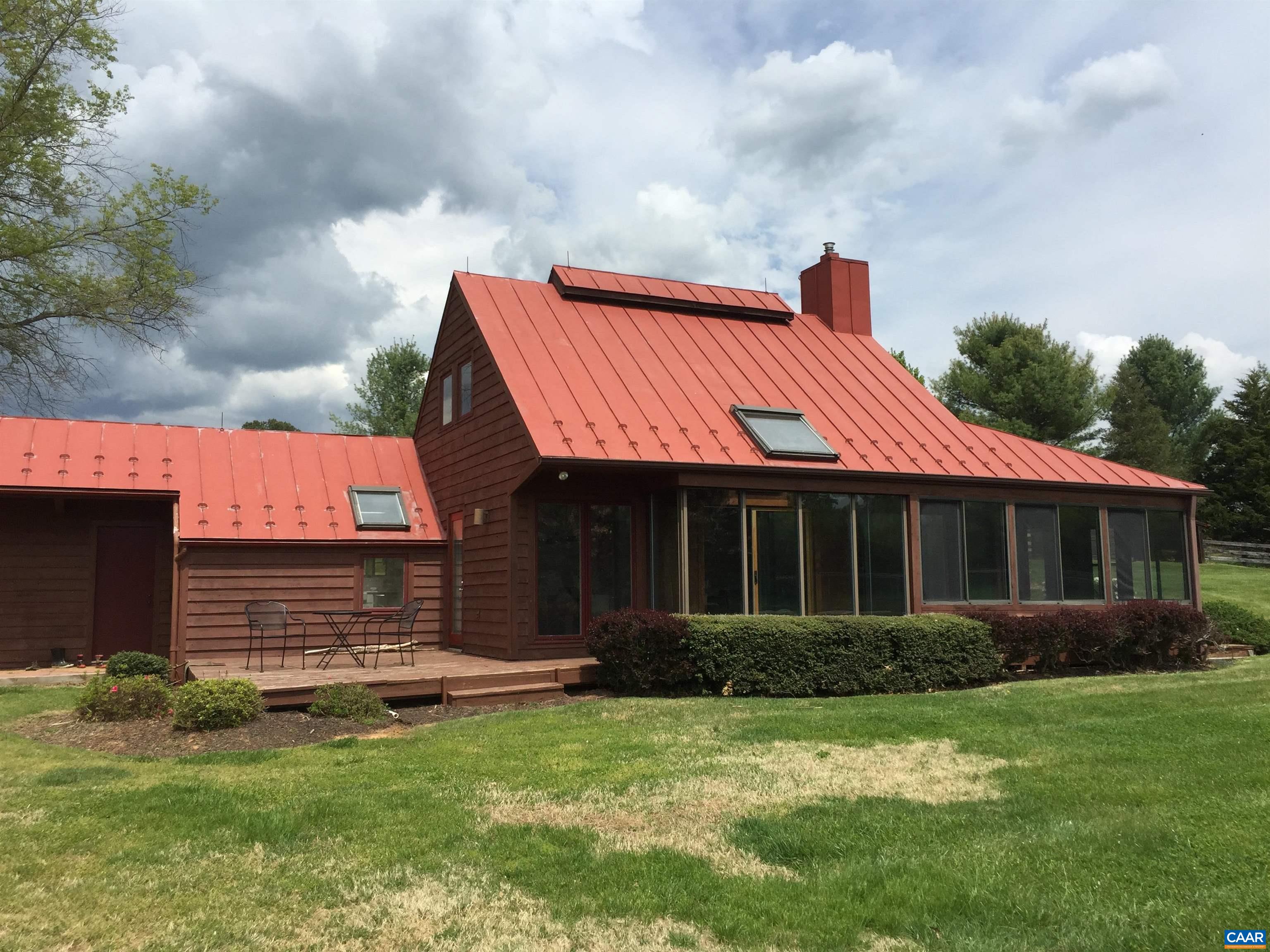 2527 RIDGE RD