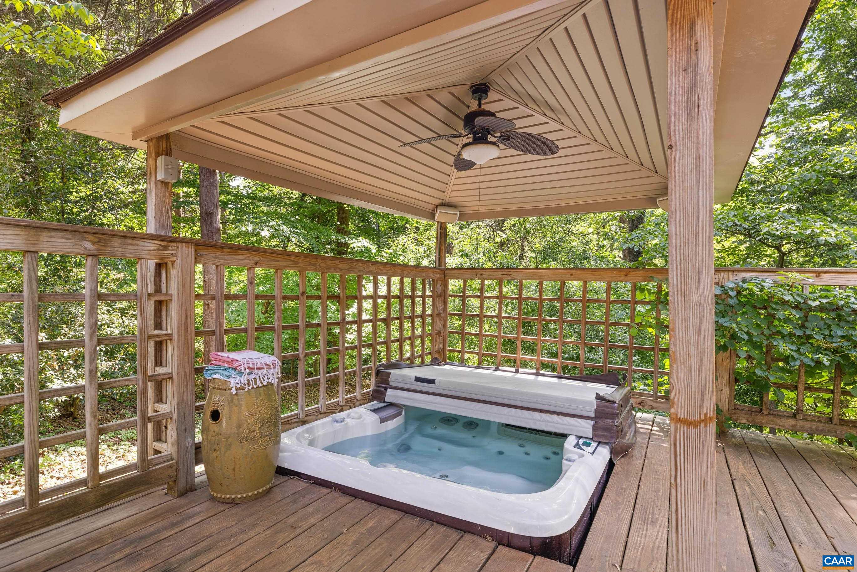 213 TURKEY RIDGE RD