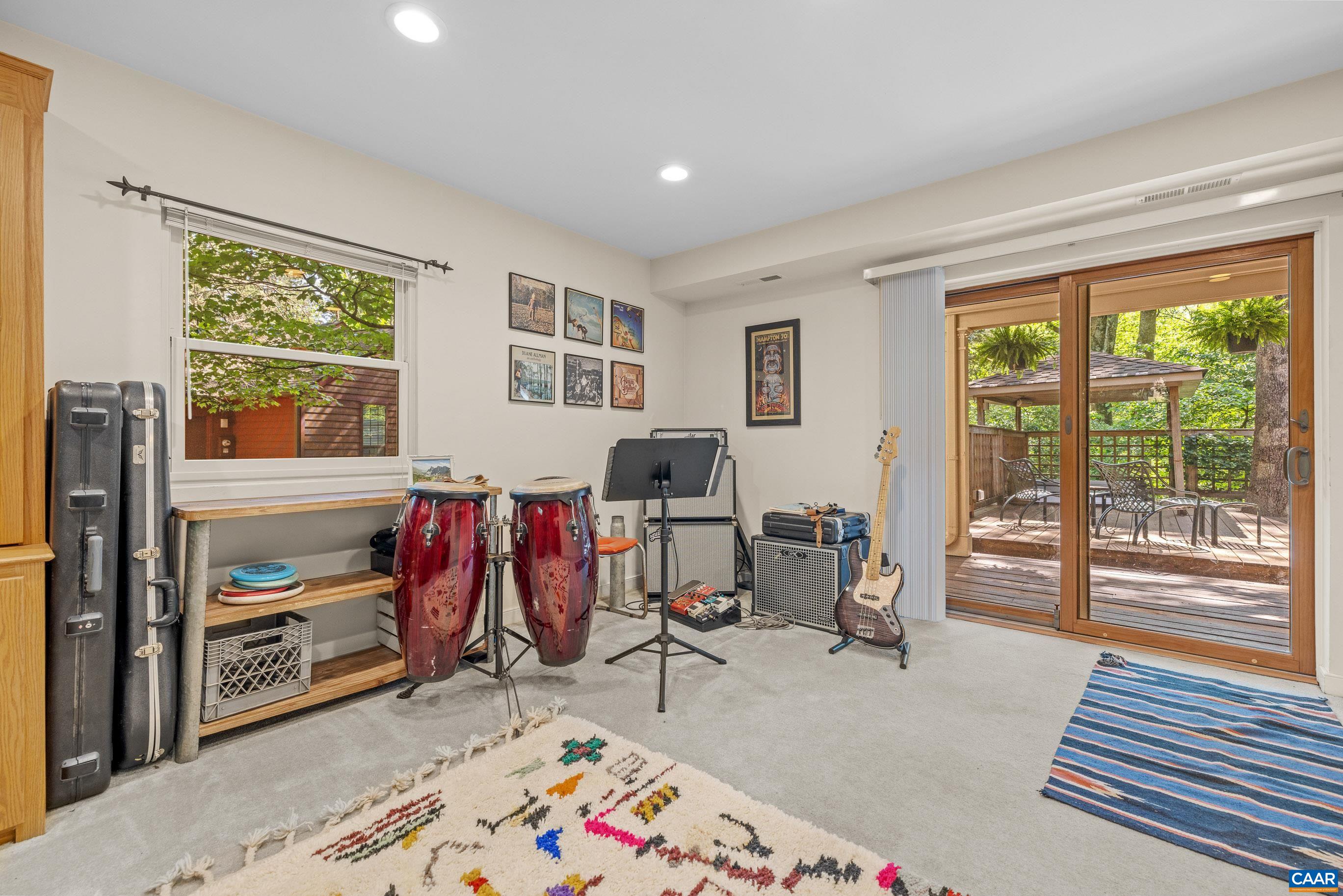 213 TURKEY RIDGE RD