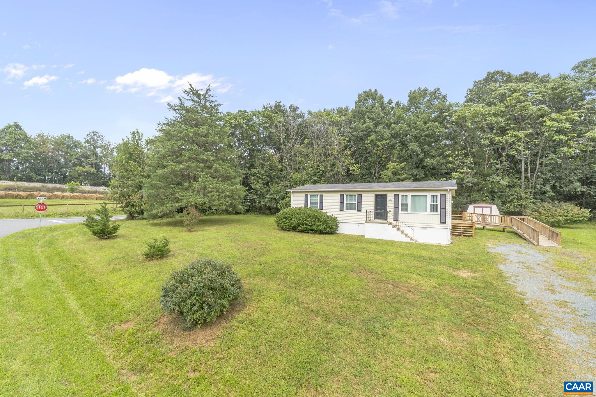 1496 ORCHARD DR