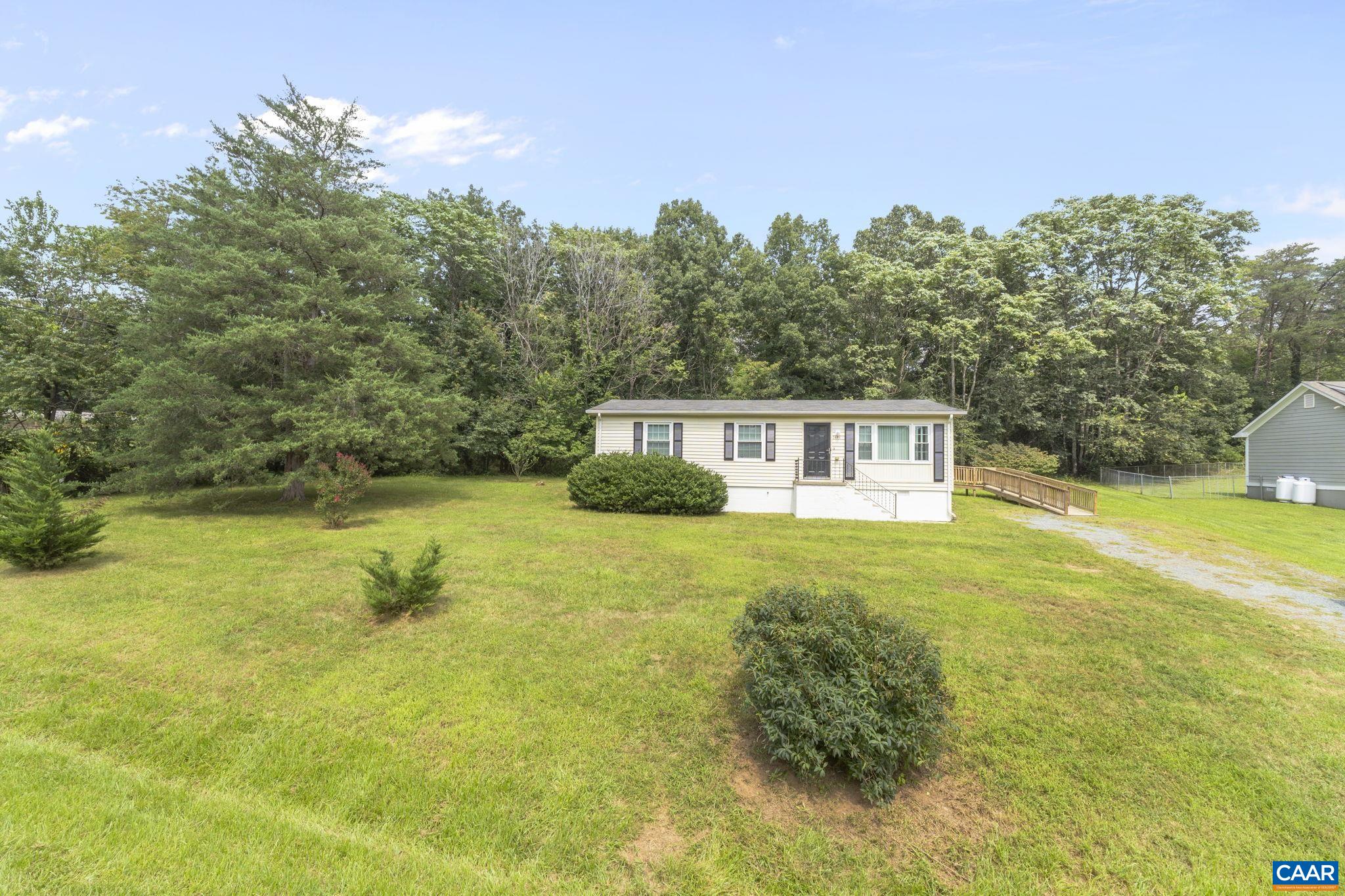 1496 ORCHARD DR