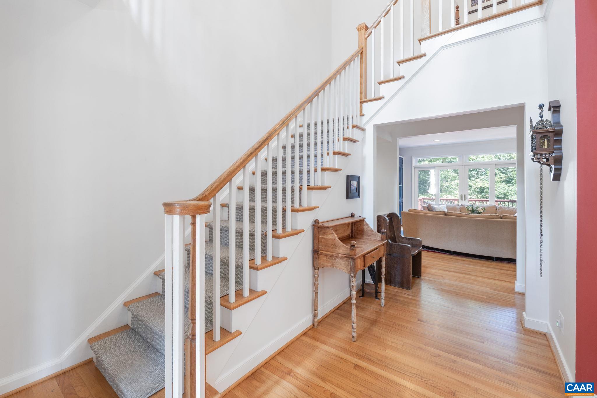 186 E TERRELL RD