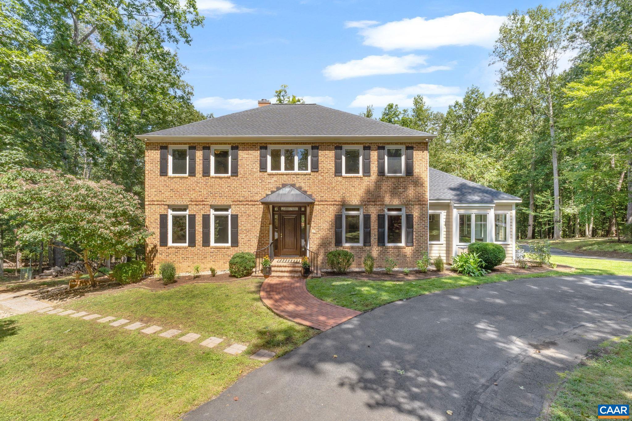 186 E TERRELL RD