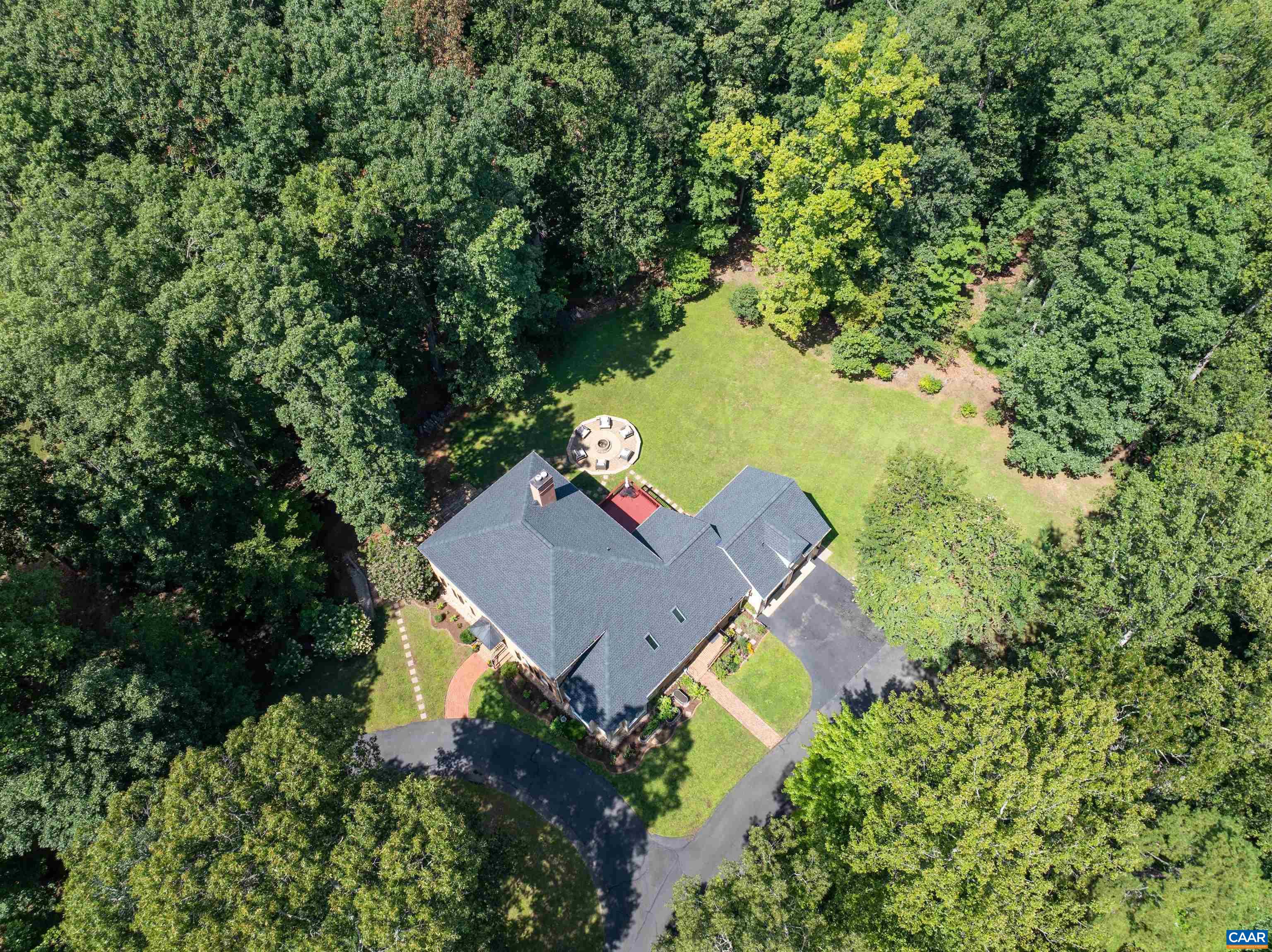 186 E TERRELL RD