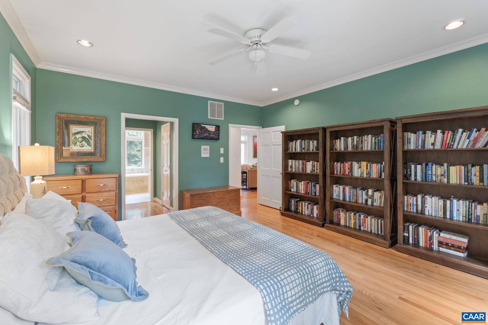 186 E TERRELL RD
