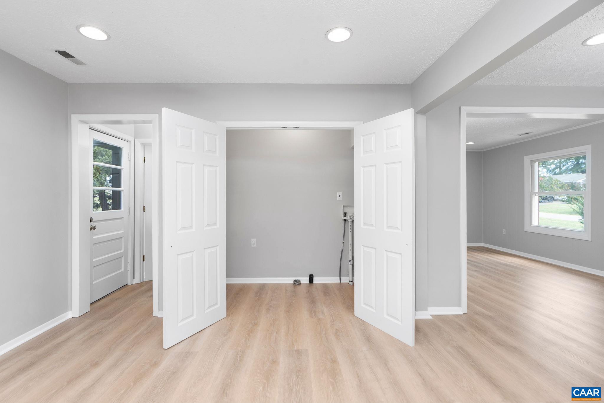 6128 ALBERTA DR