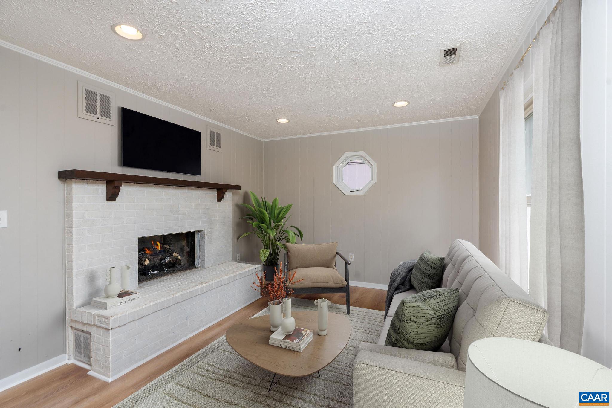 6128 ALBERTA DR