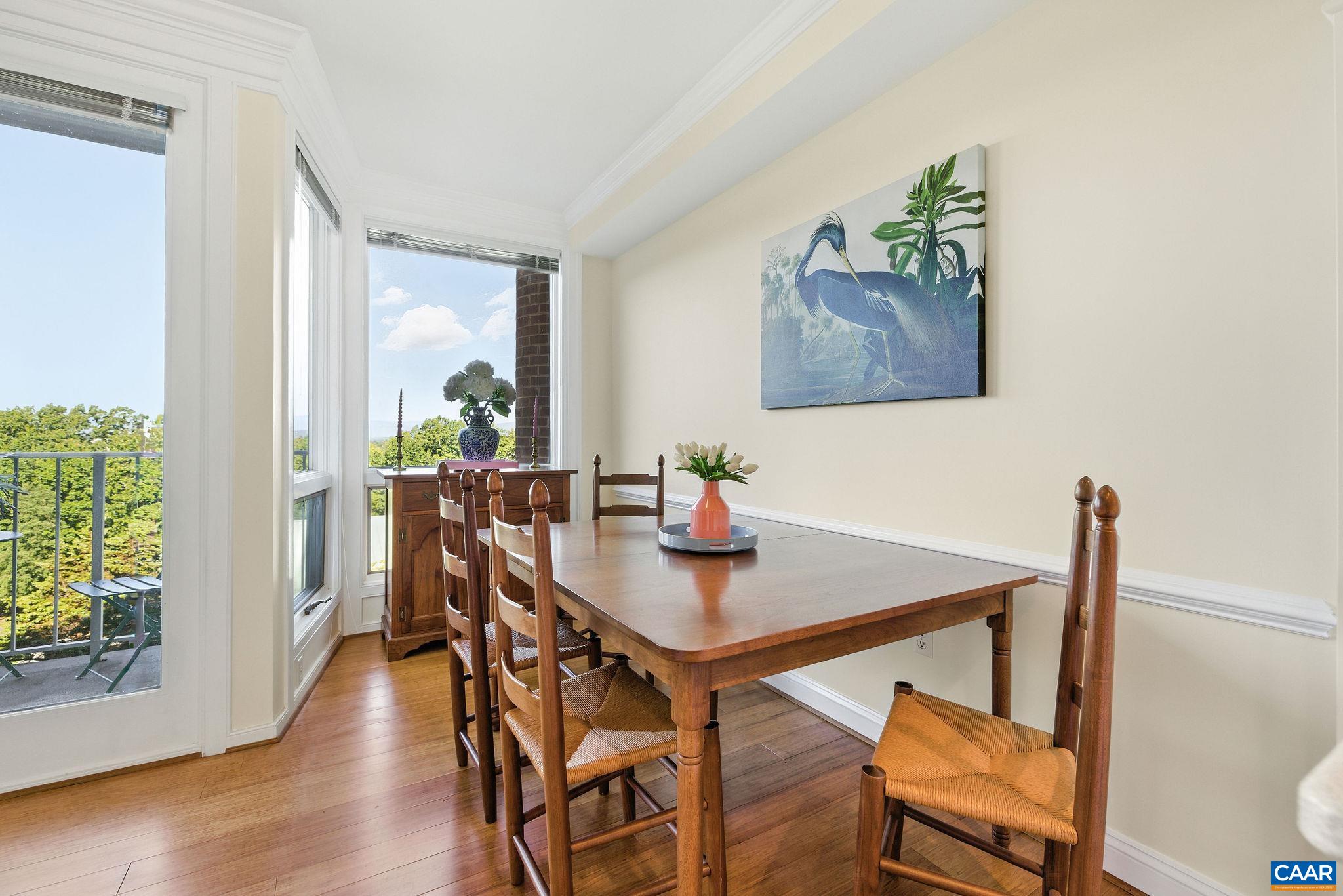 500 CRESTWOOD DR Unit: 1405