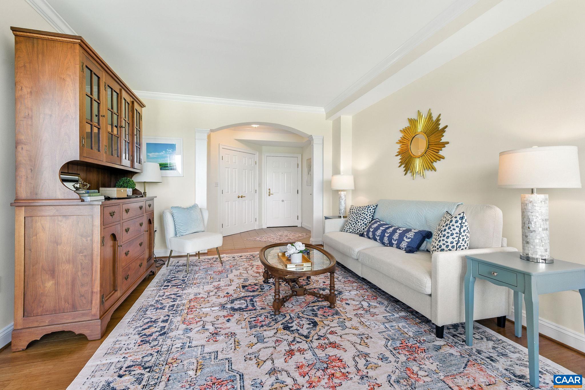 500 CRESTWOOD DR Unit: 1405