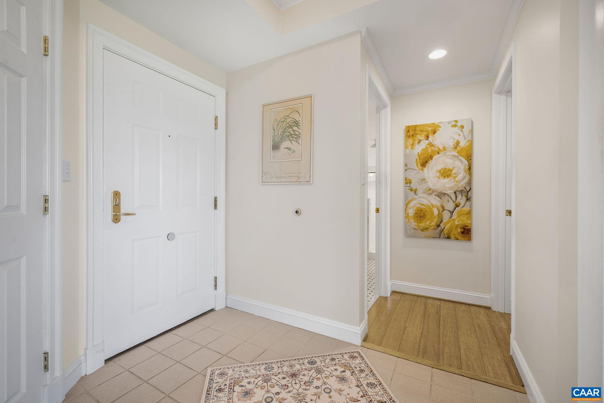 500 CRESTWOOD DR Unit: 1405