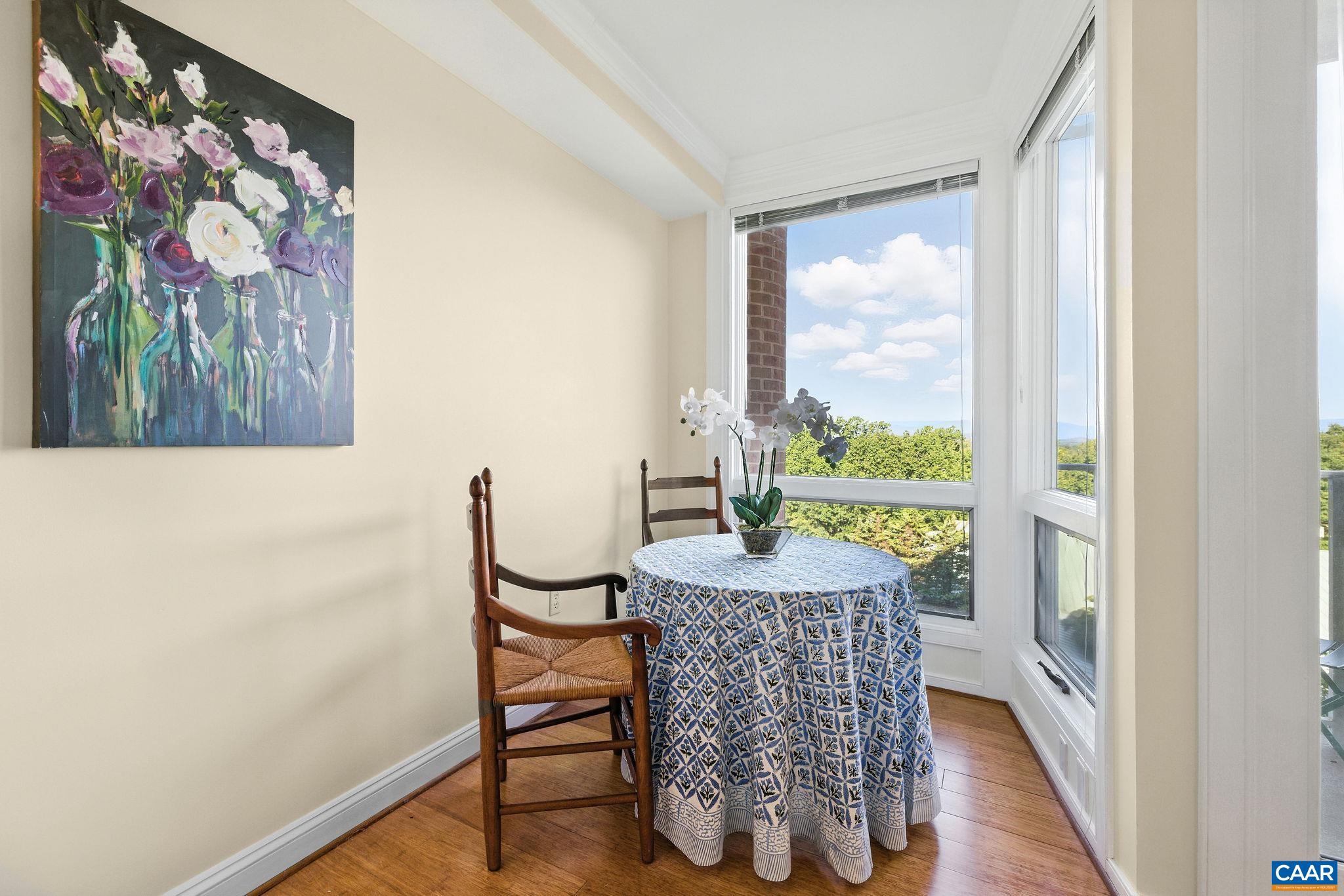 500 CRESTWOOD DR Unit: 1405