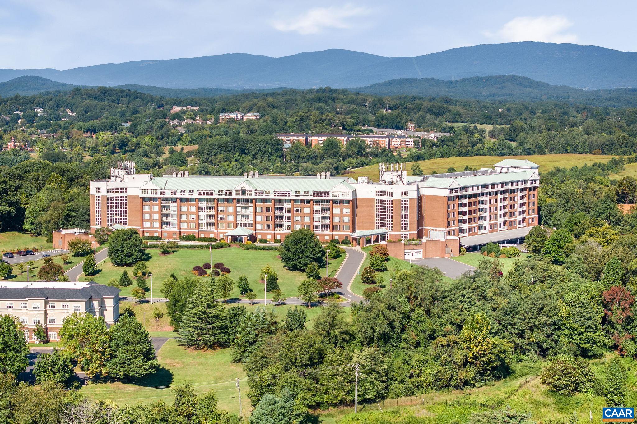 500 CRESTWOOD DR Unit: 1405