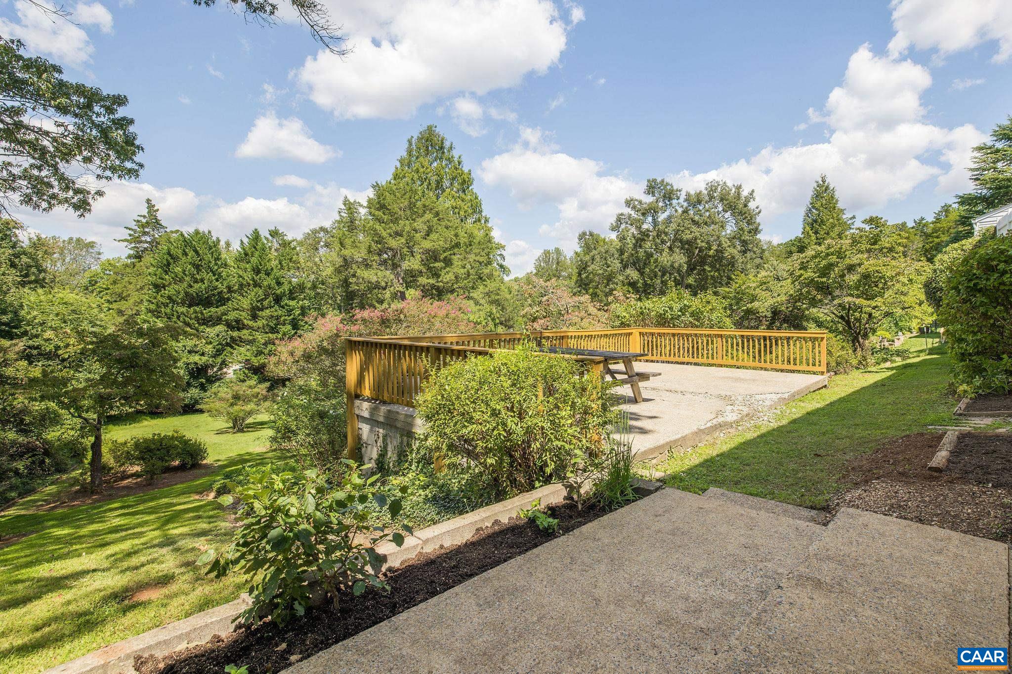 1623 SAINT ANNES RD
