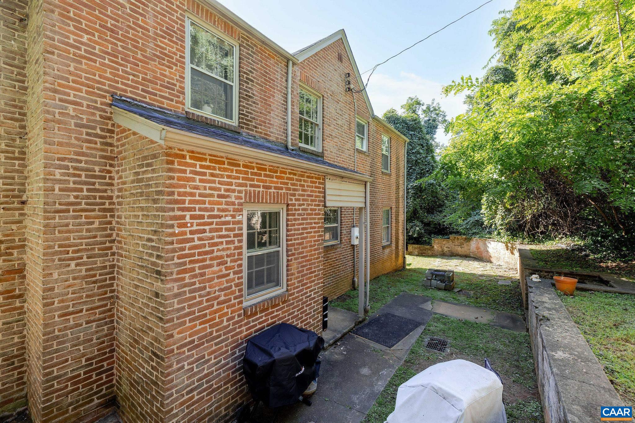 505 Valley Rd