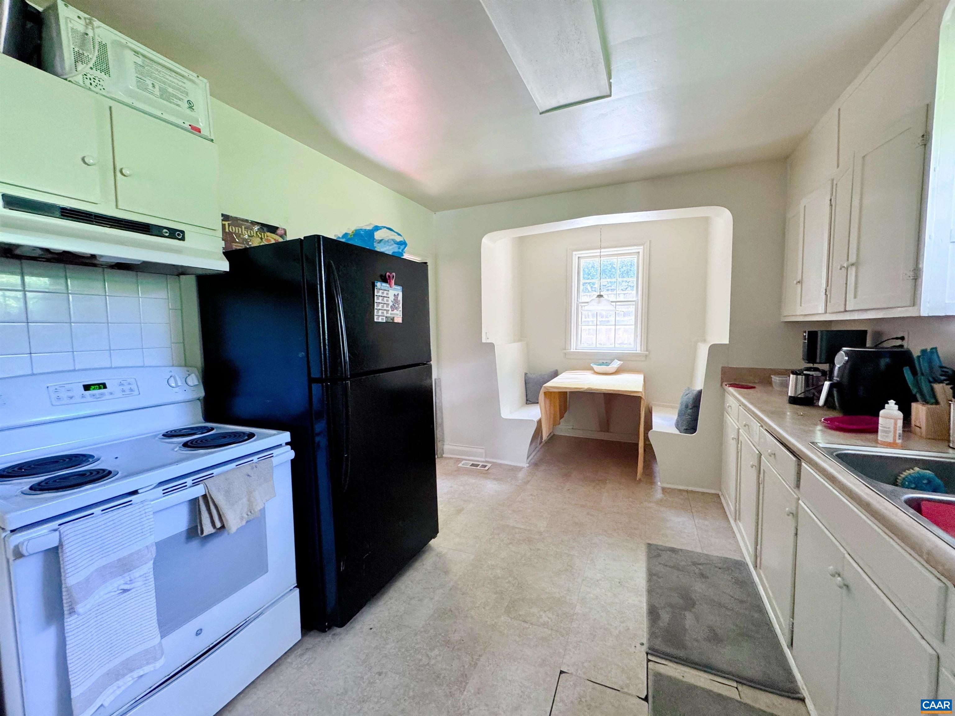 505 Valley Rd