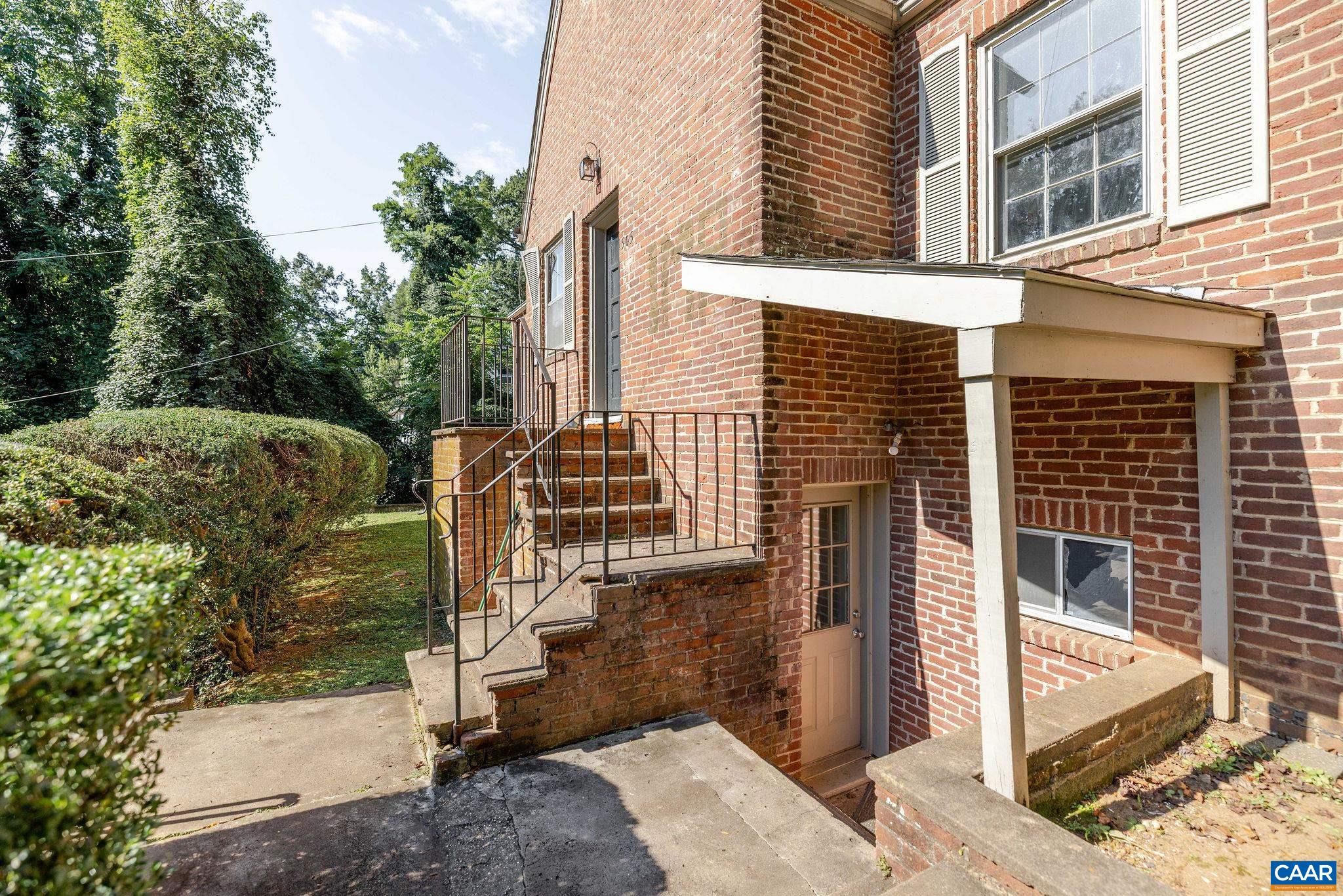 505 Valley Rd