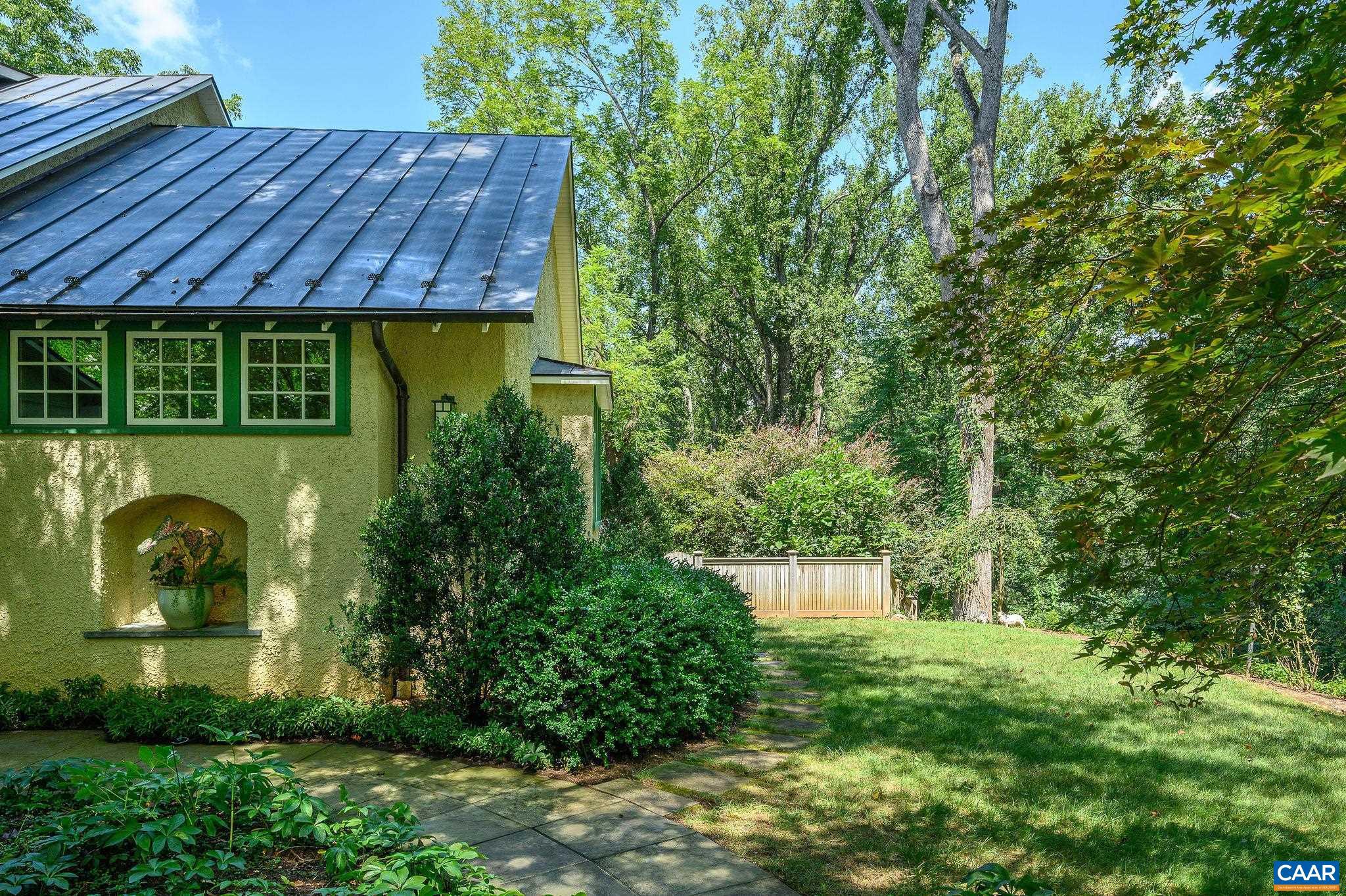 2386 GARTH RD