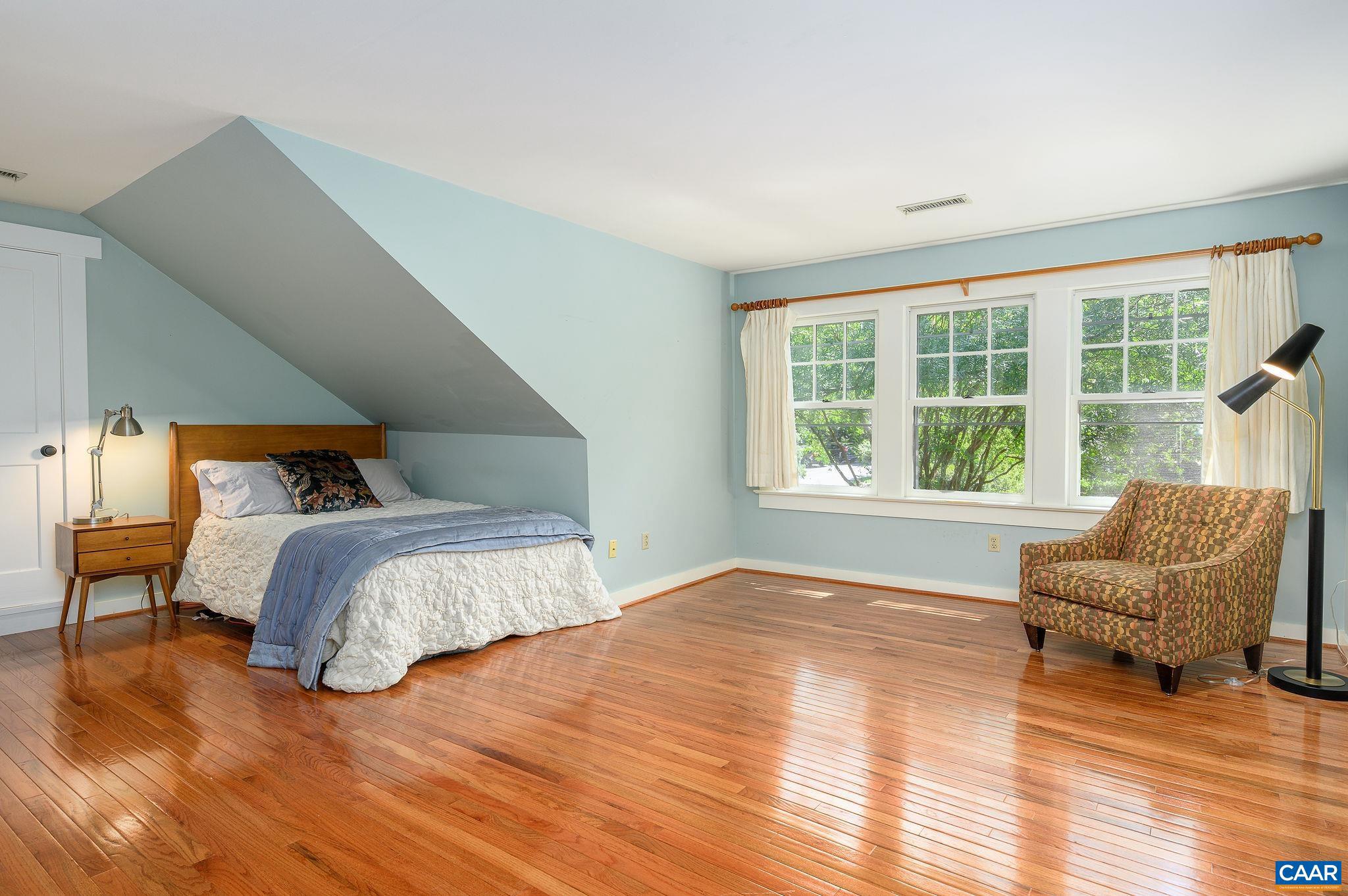 2386 GARTH RD
