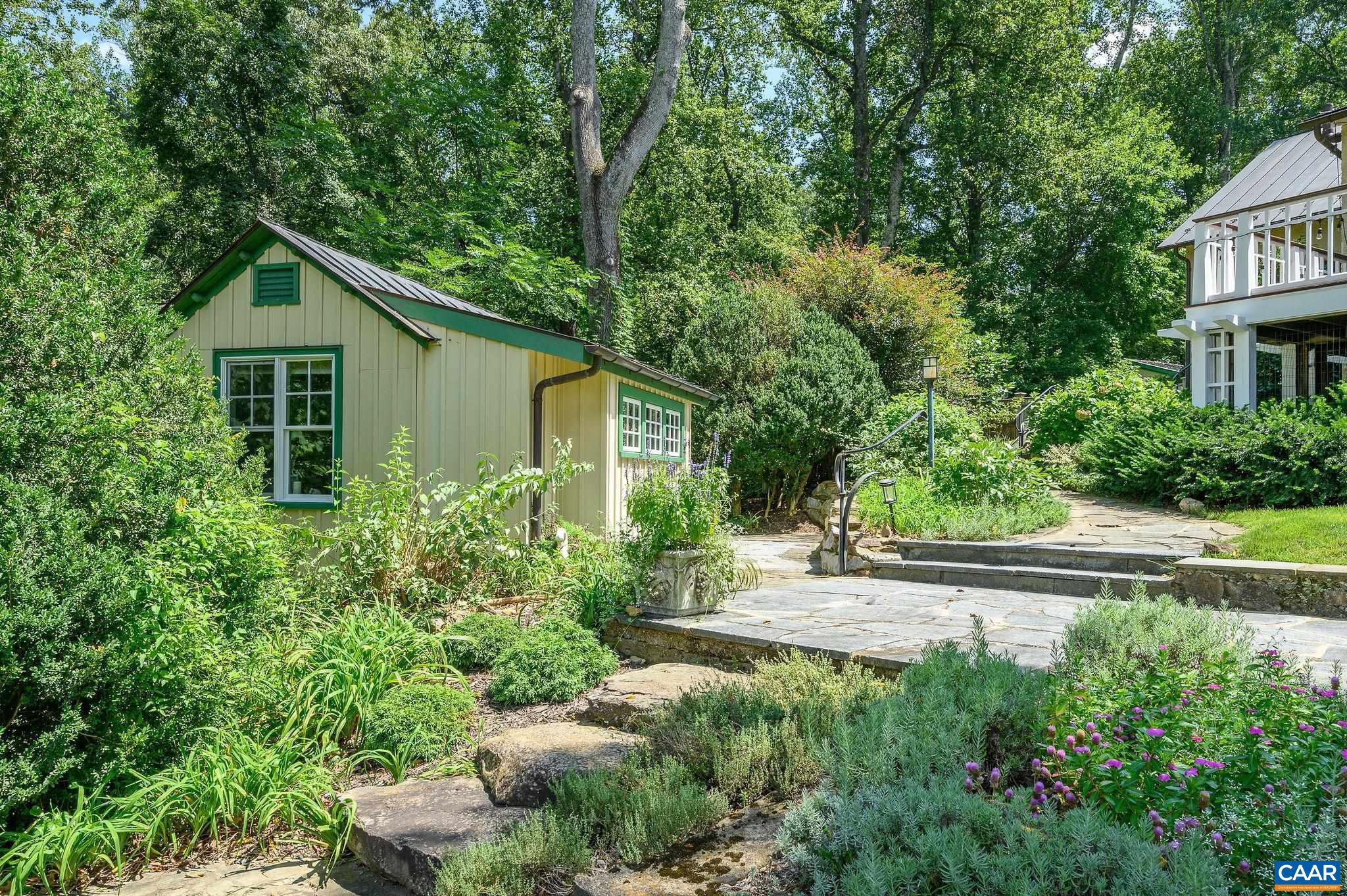 2386 GARTH RD