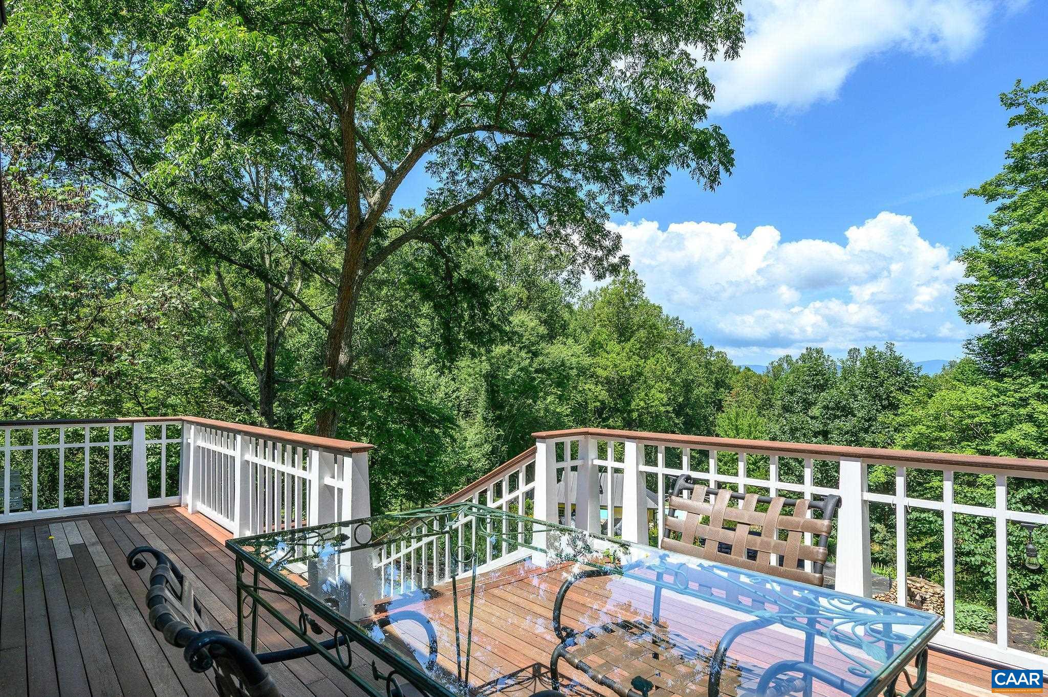 2386 GARTH RD