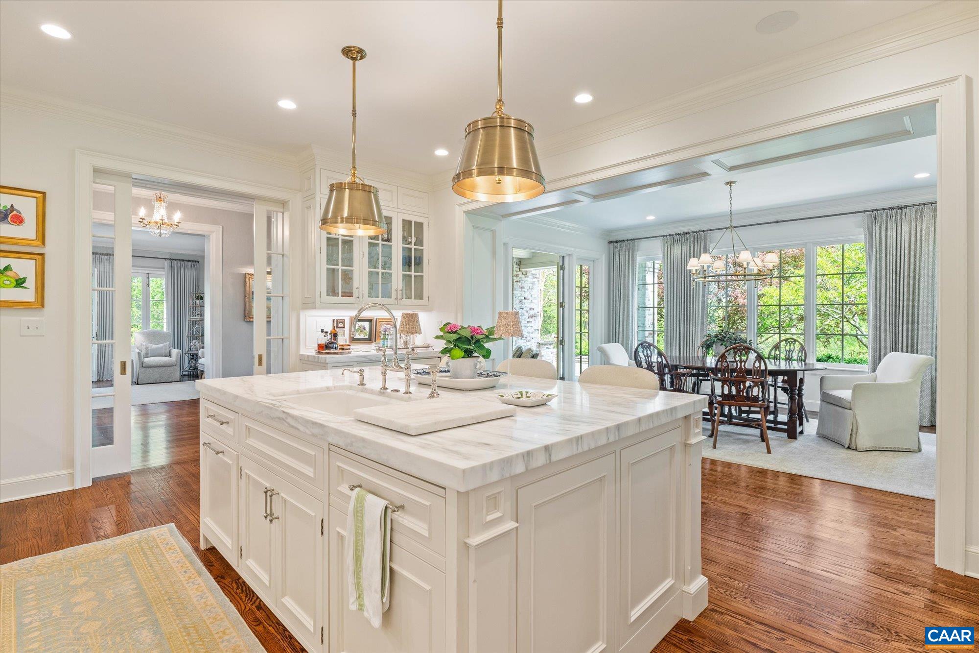 325 FARMINGTON DR