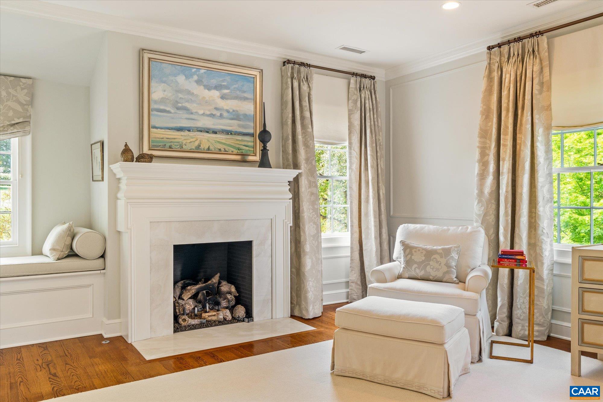 325 FARMINGTON DR