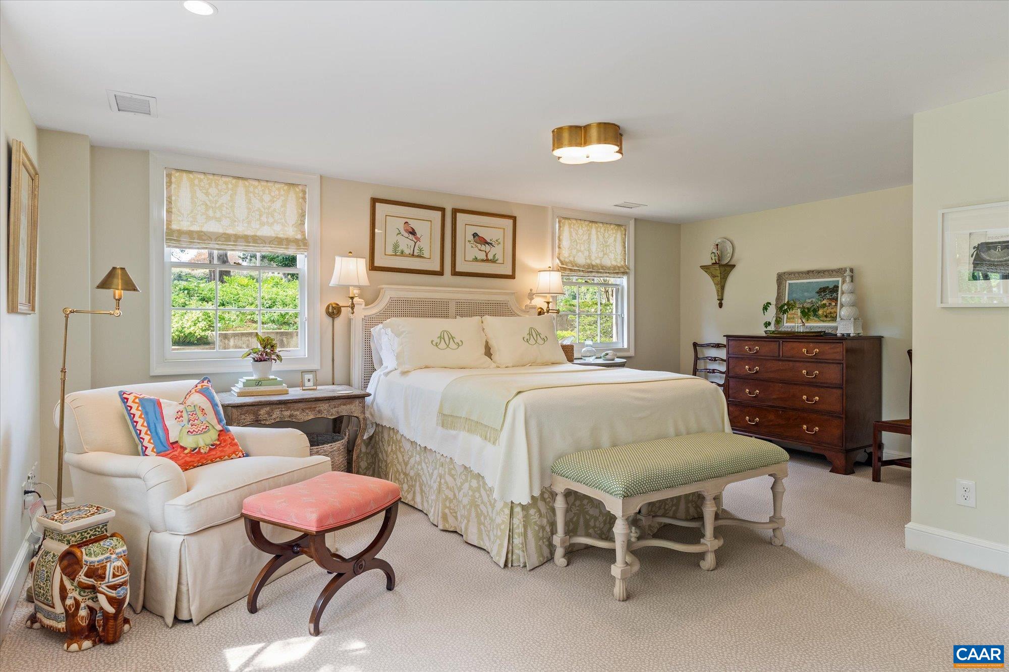 325 FARMINGTON DR