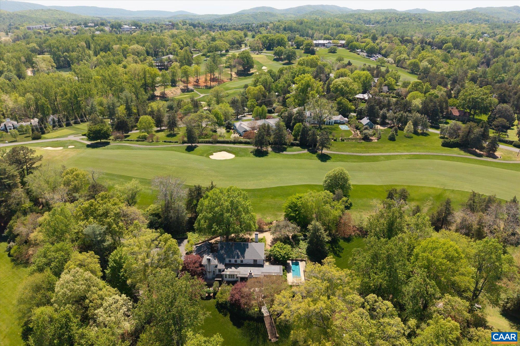 325 FARMINGTON DR