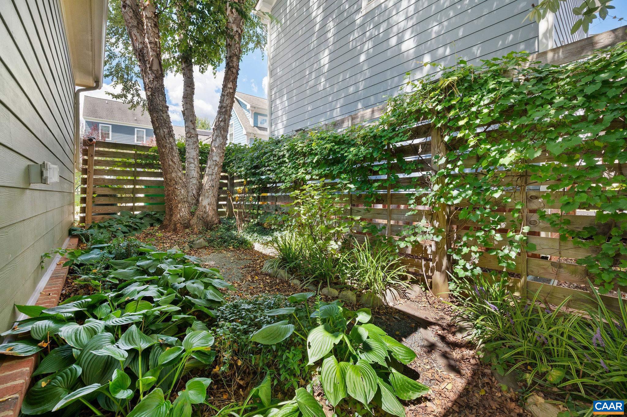 1409 BUTLER ST