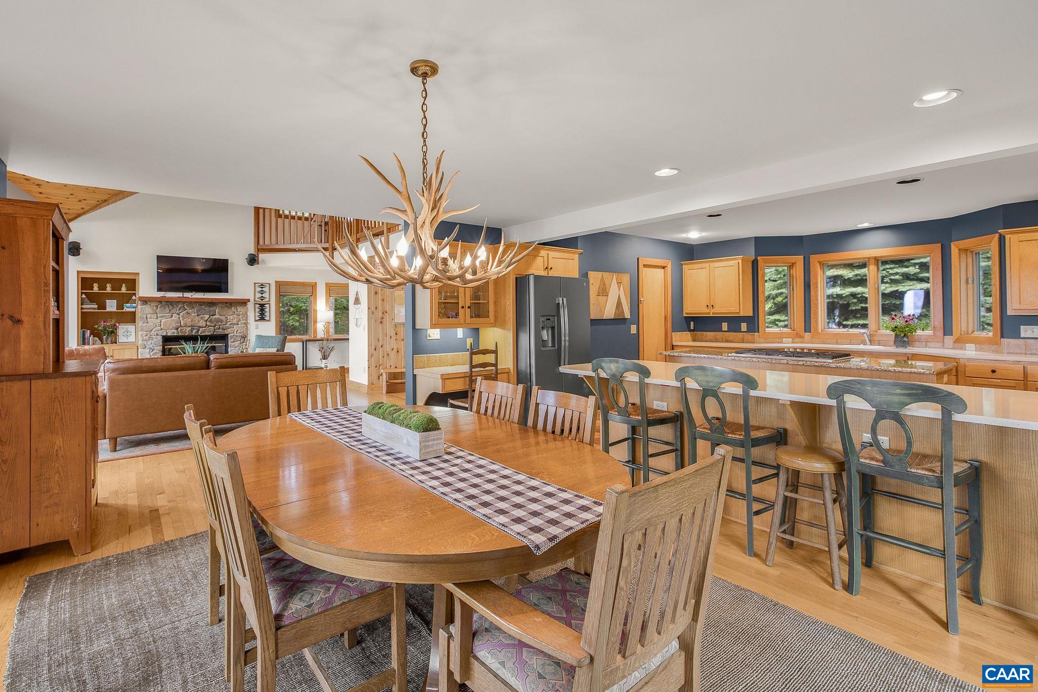 76 CRAB ORCHARD LN