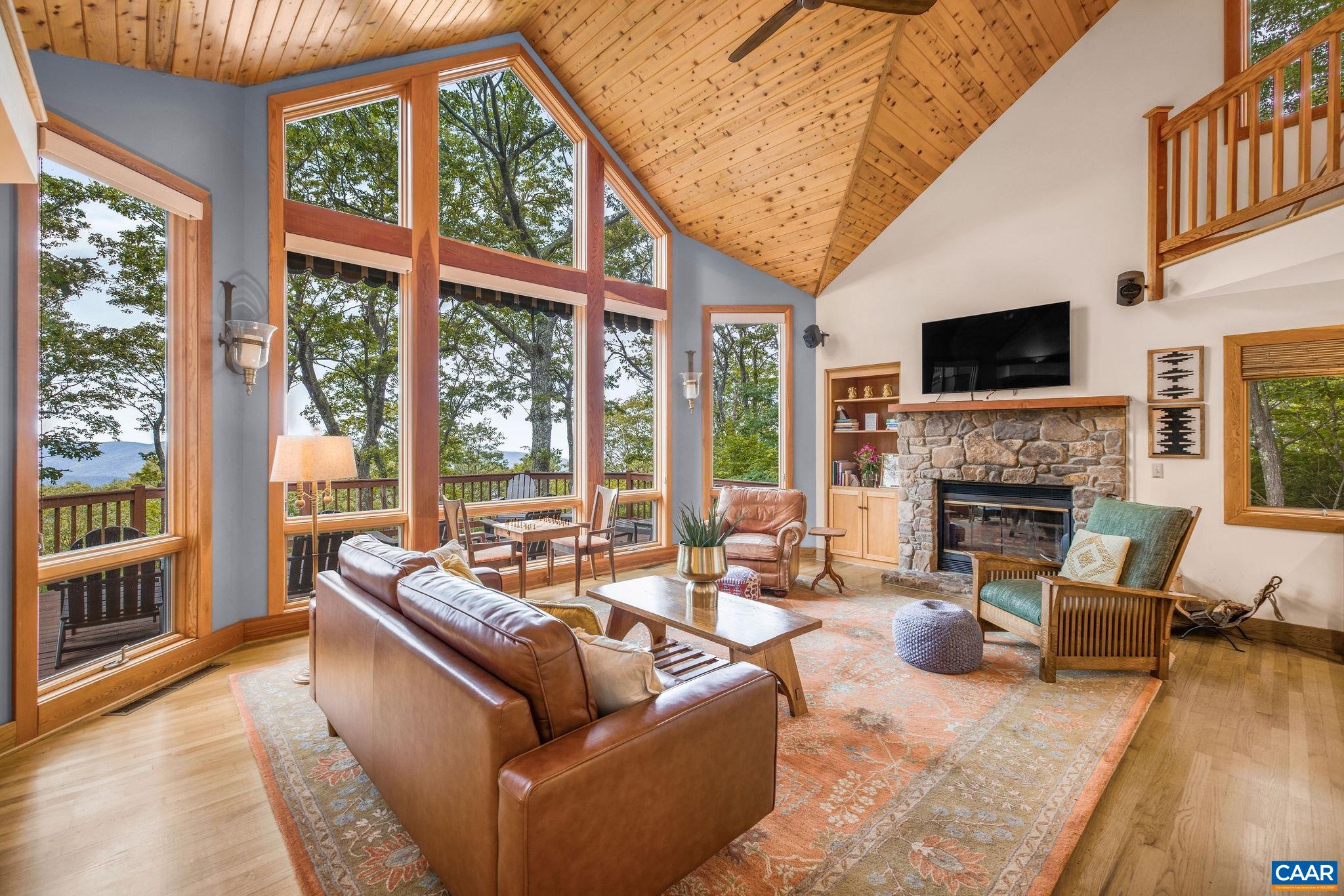 76 CRAB ORCHARD LN