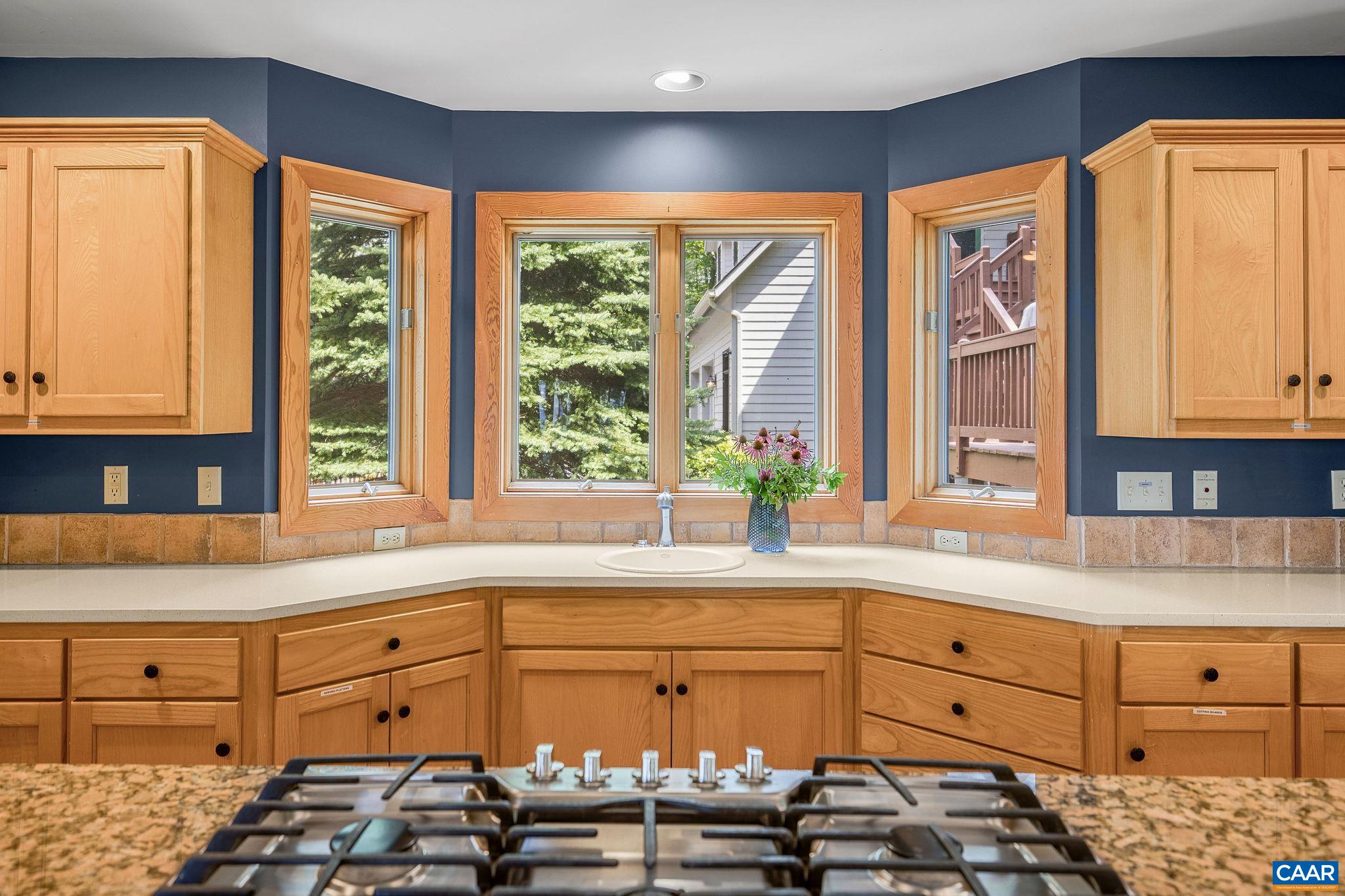 76 CRAB ORCHARD LN