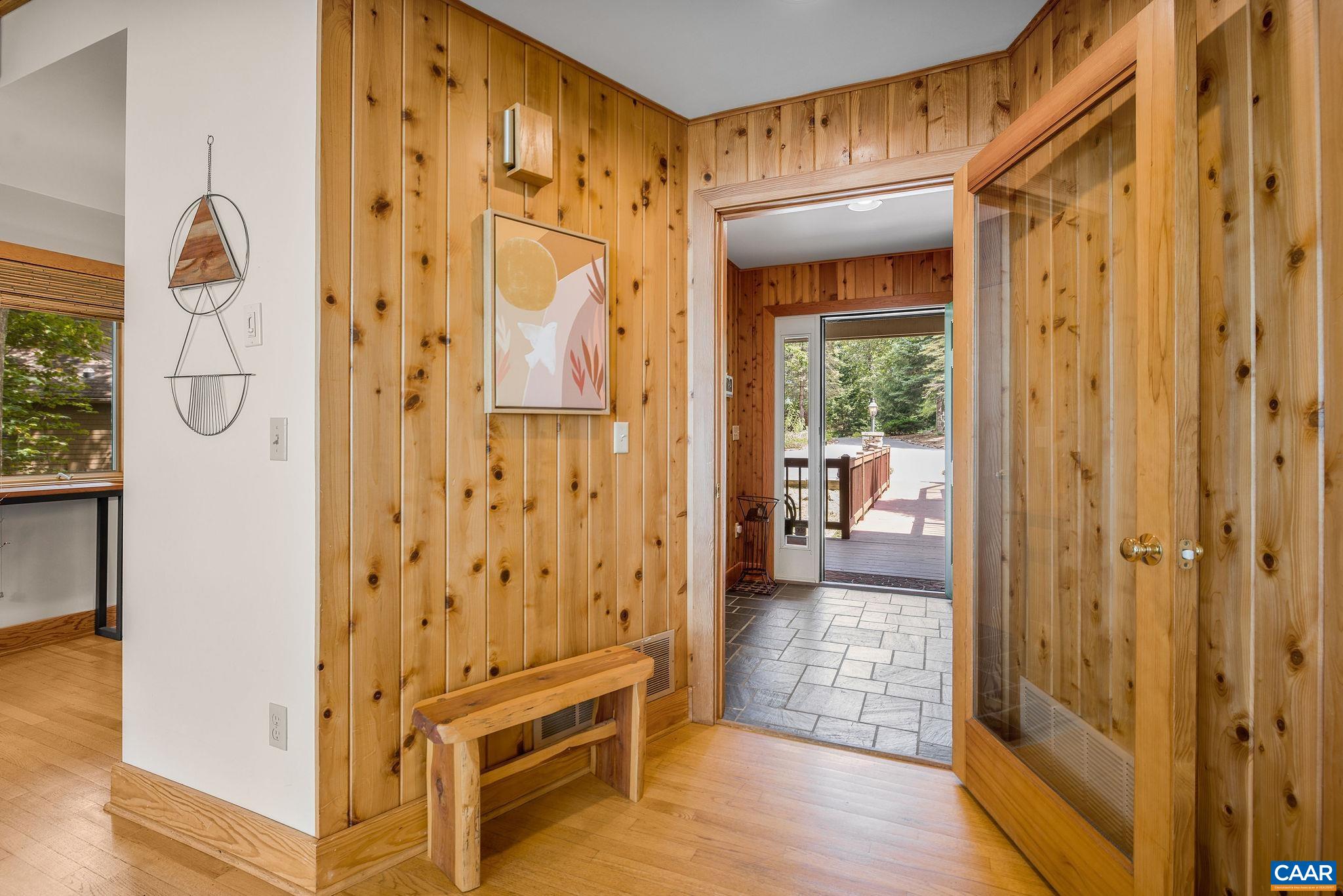 76 CRAB ORCHARD LN