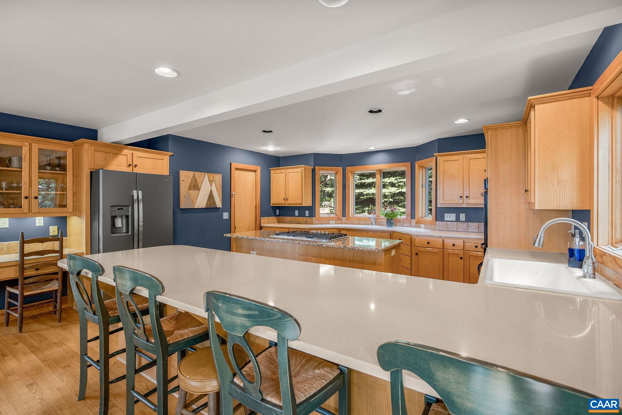 76 CRAB ORCHARD LN