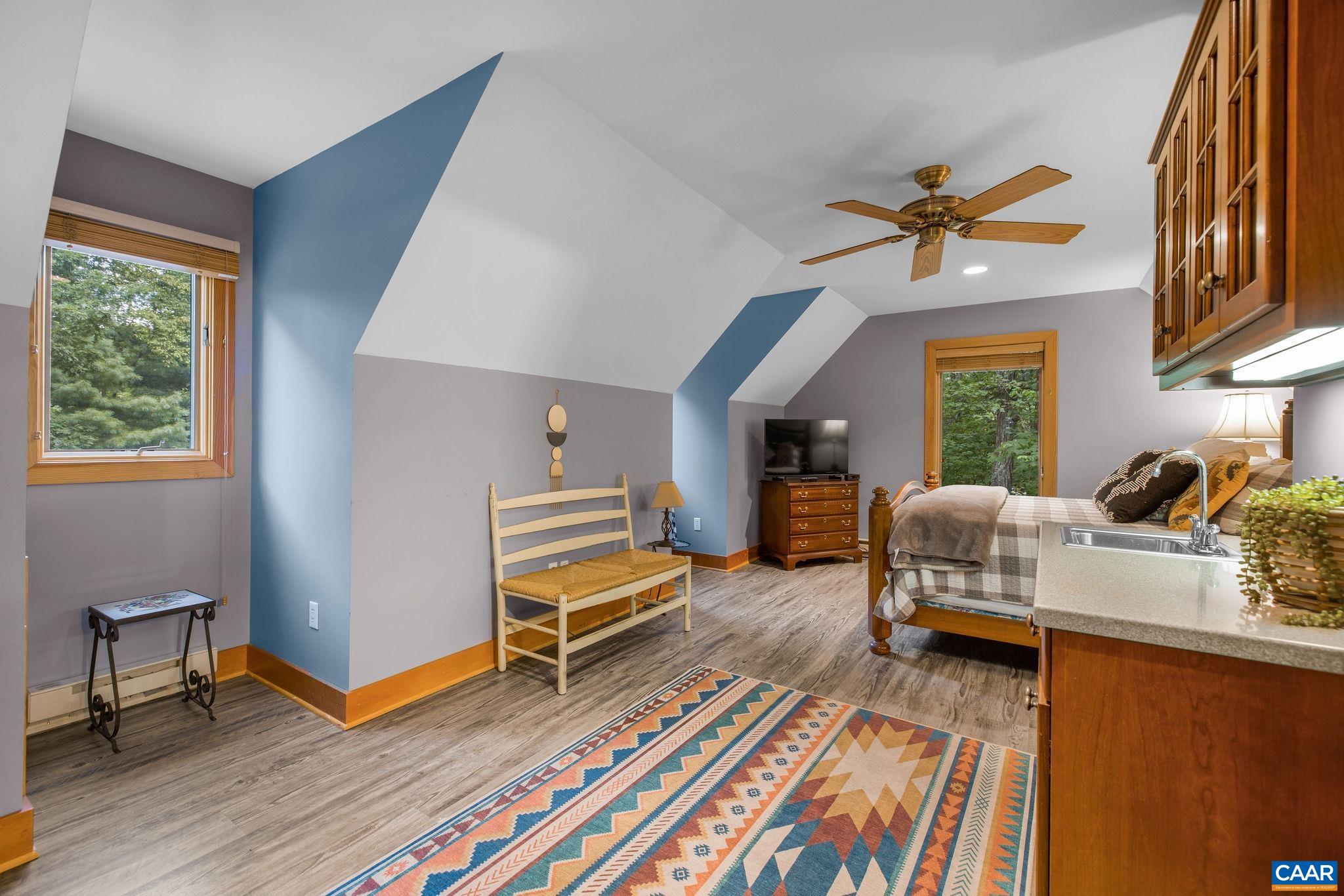 76 CRAB ORCHARD LN