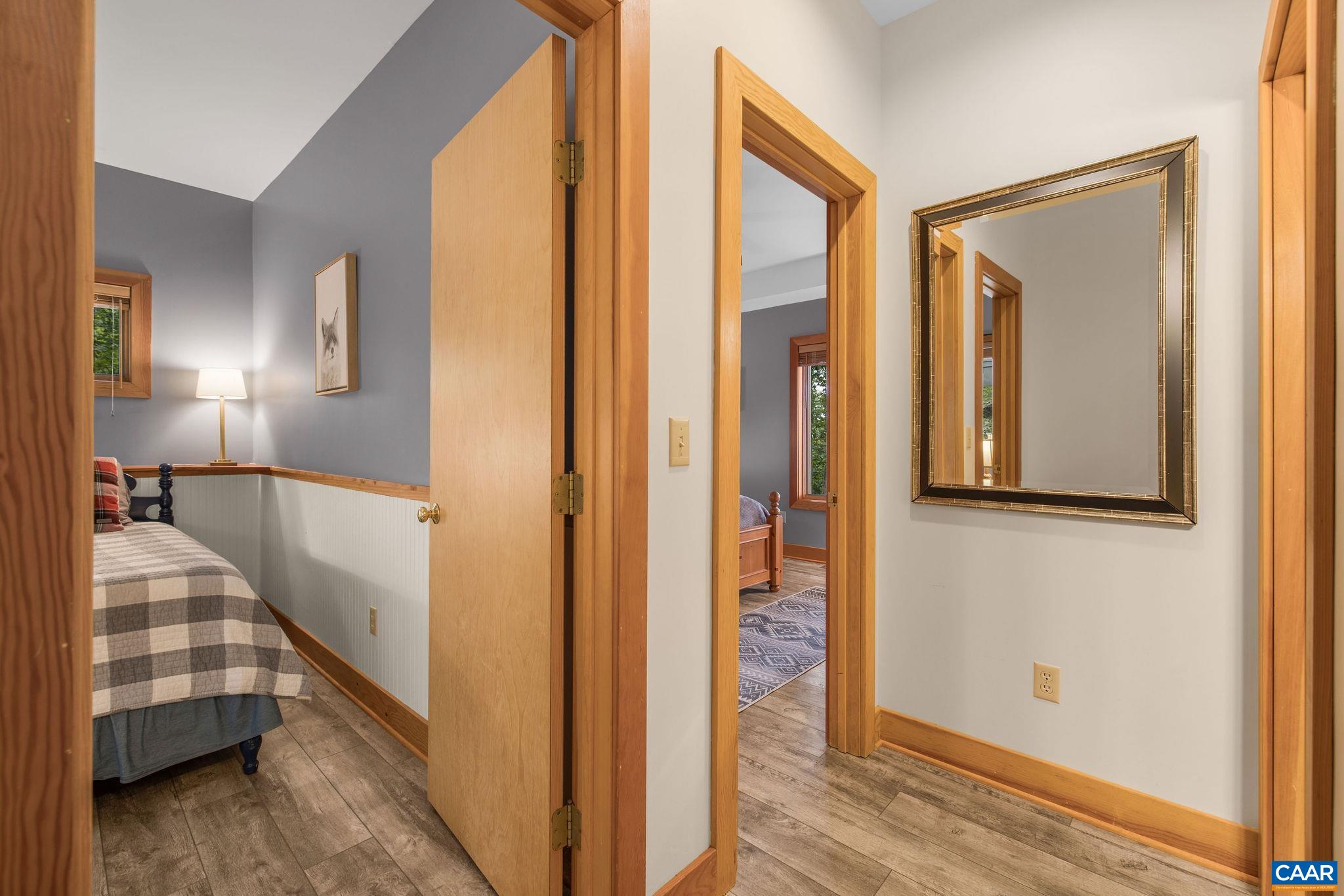 76 CRAB ORCHARD LN