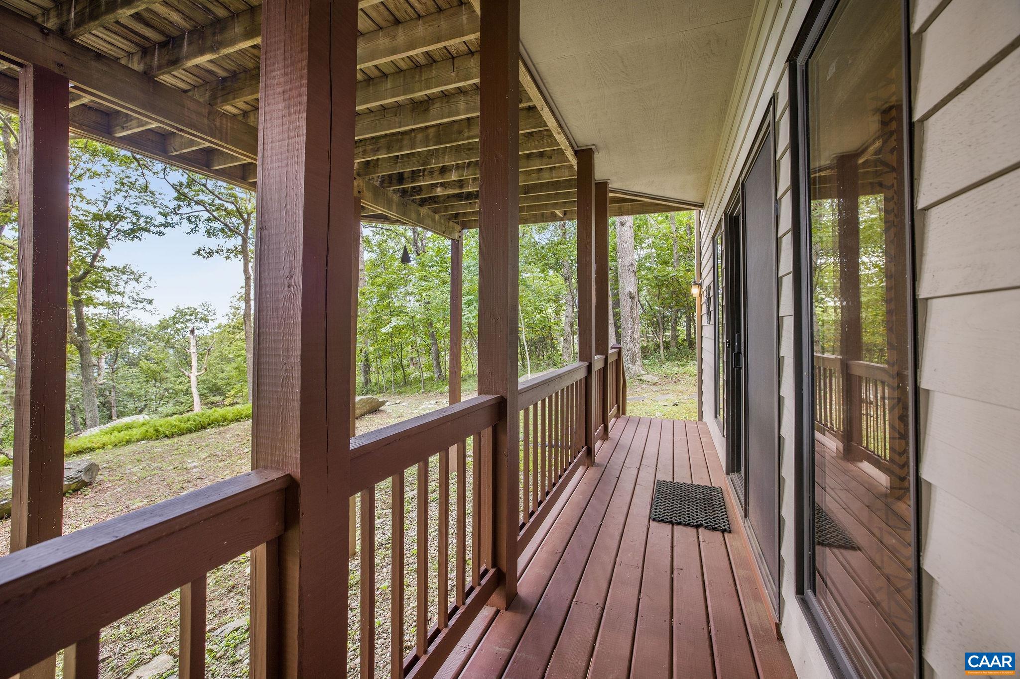 76 CRAB ORCHARD LN