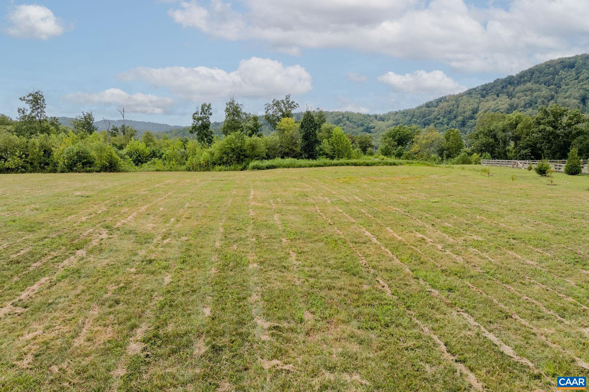 LOT 15 LOFTON LN