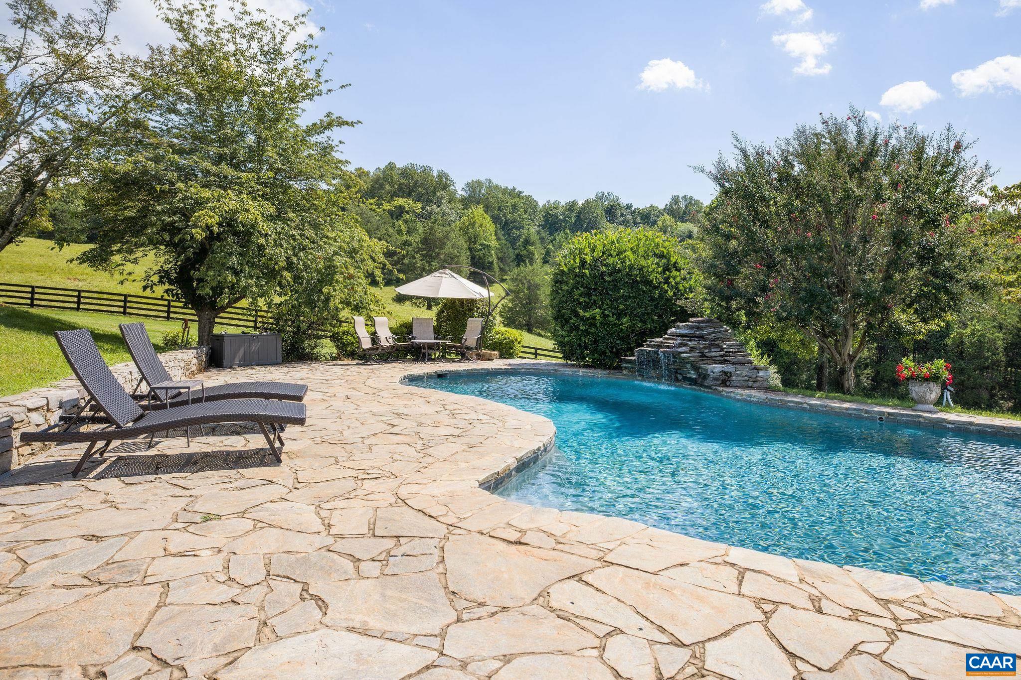 3365 STONY POINT RD