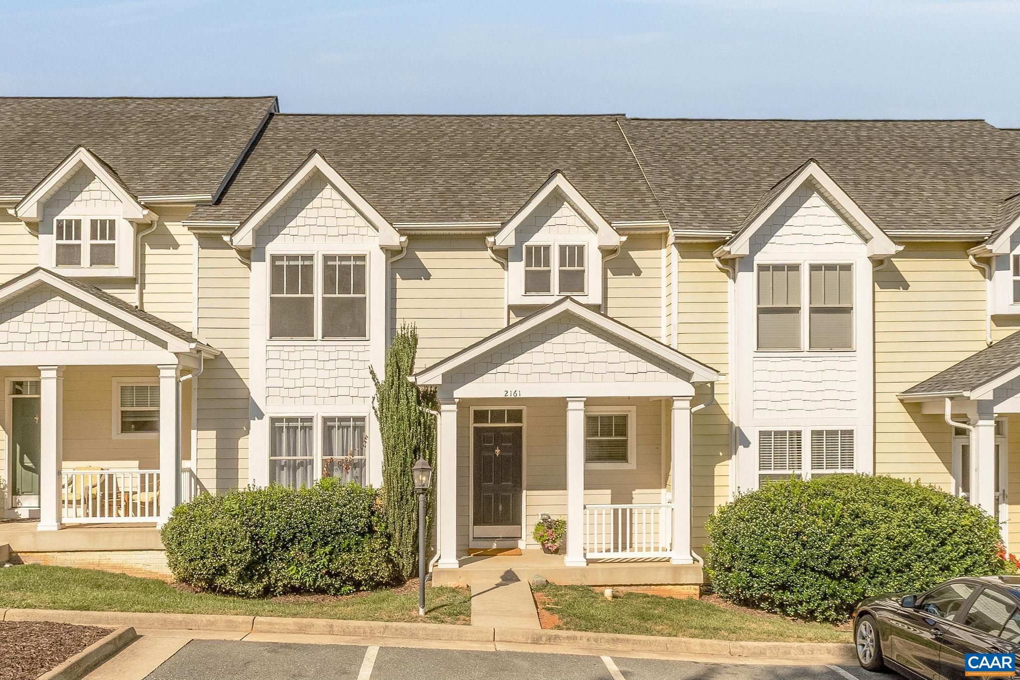 2161 SARANAC CT