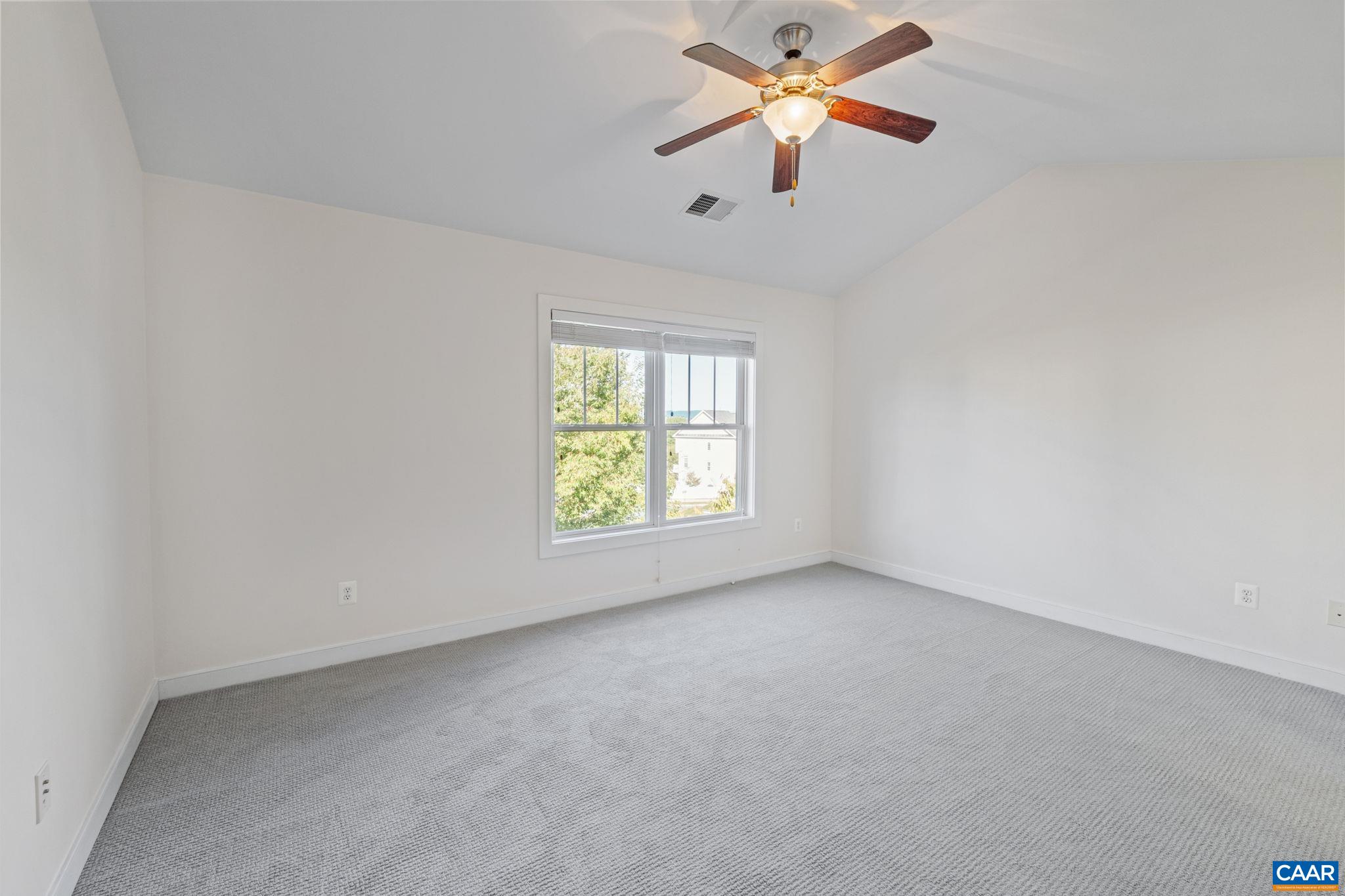 2161 SARANAC CT