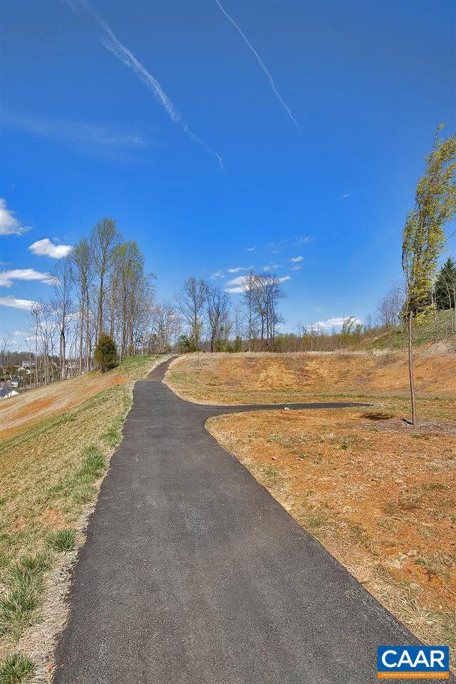 2161 SARANAC CT